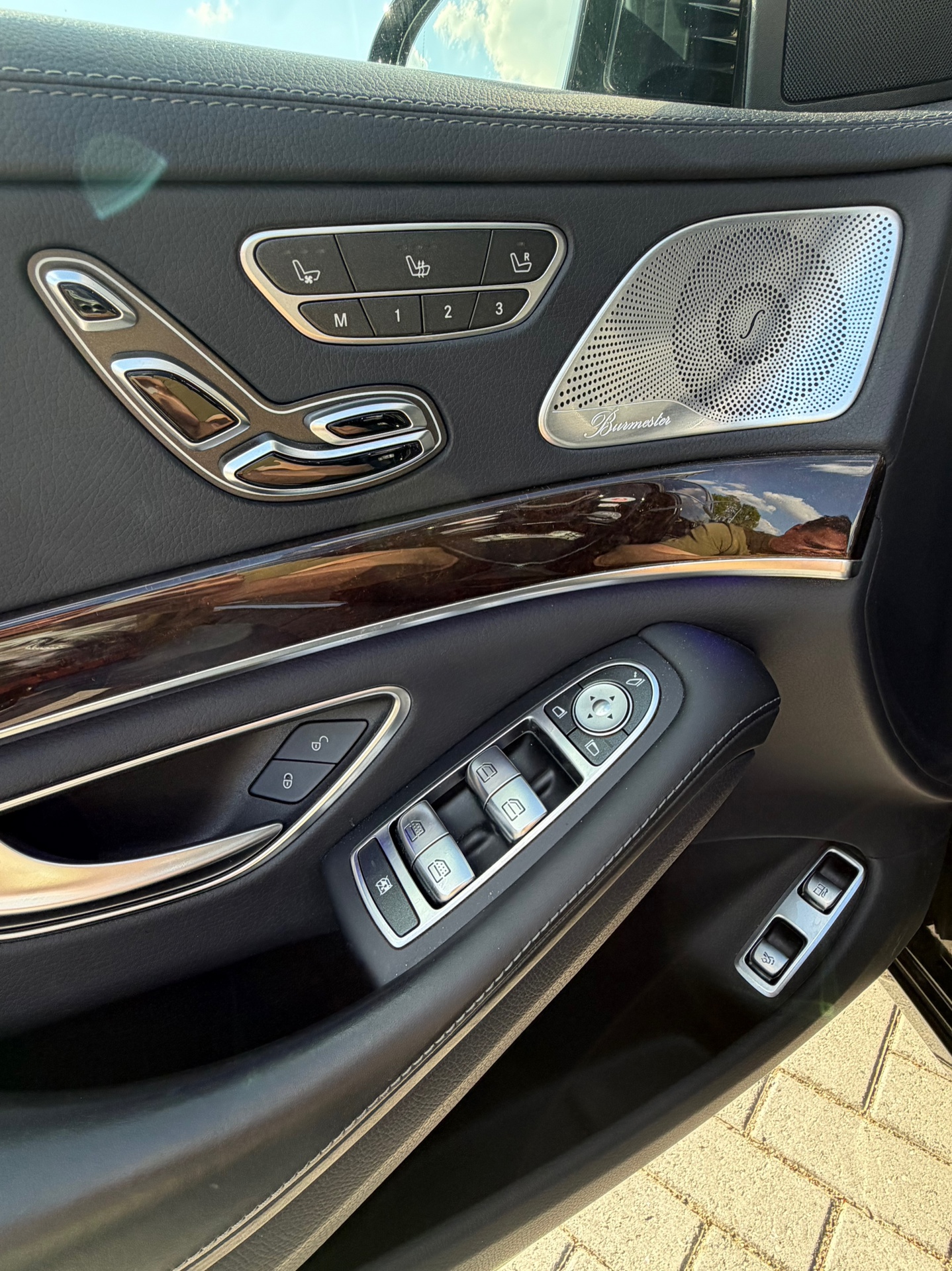 Foto van Mercedes-Benz S 560 E