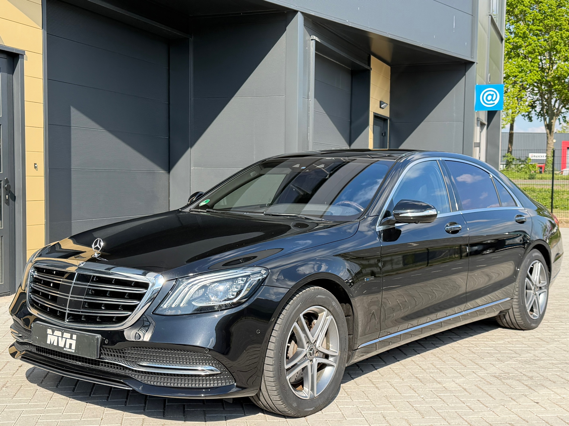 Foto van Mercedes-Benz S 560 E