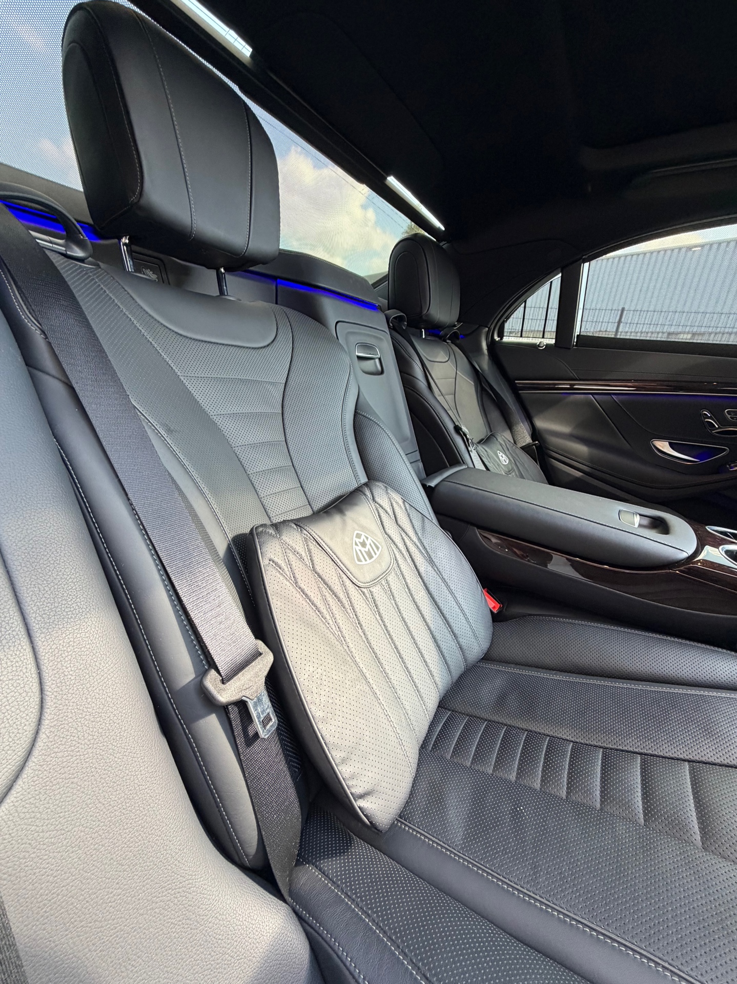 Foto van Mercedes-Benz S 560 E
