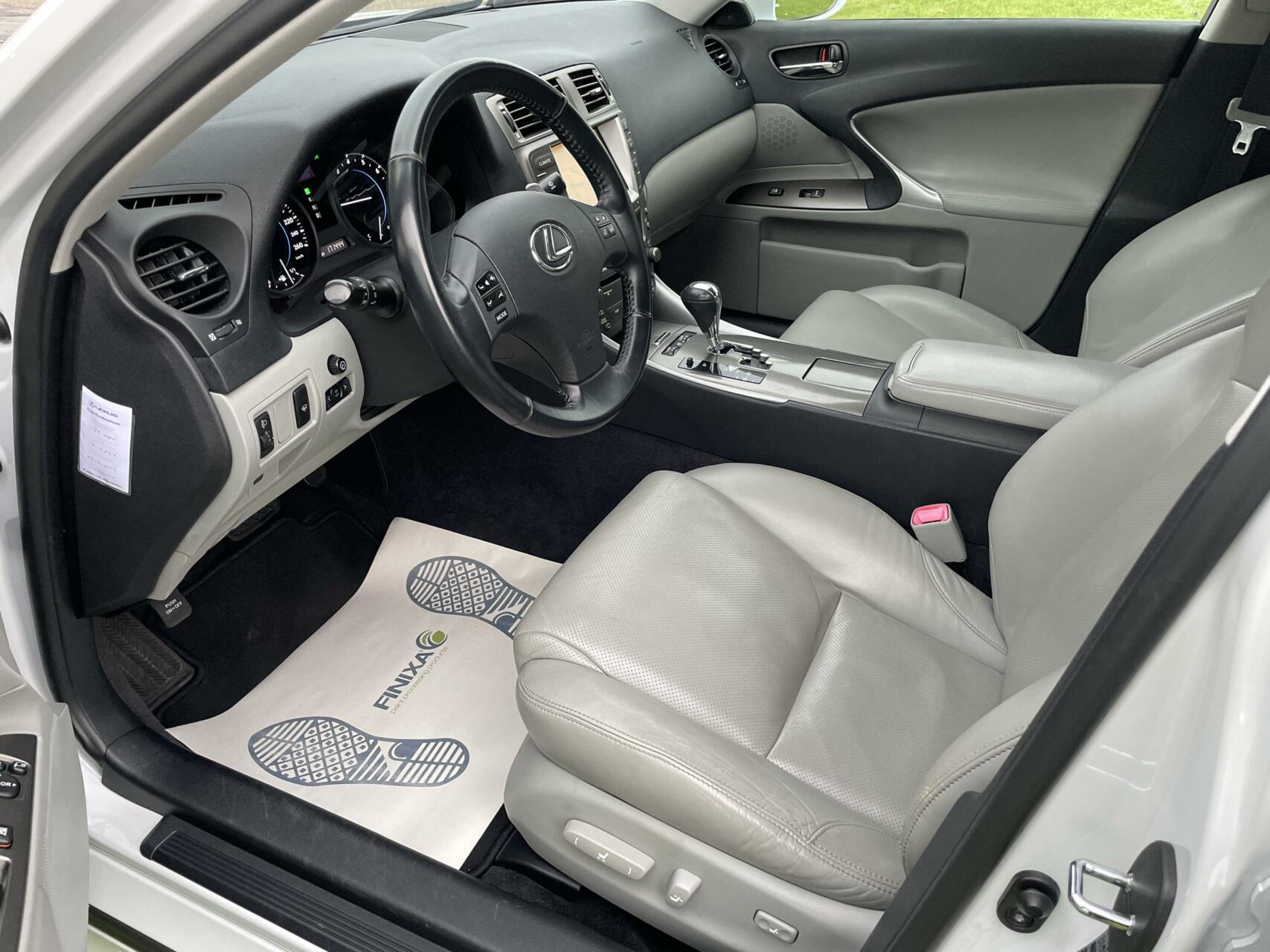 Foto van Lexus Is