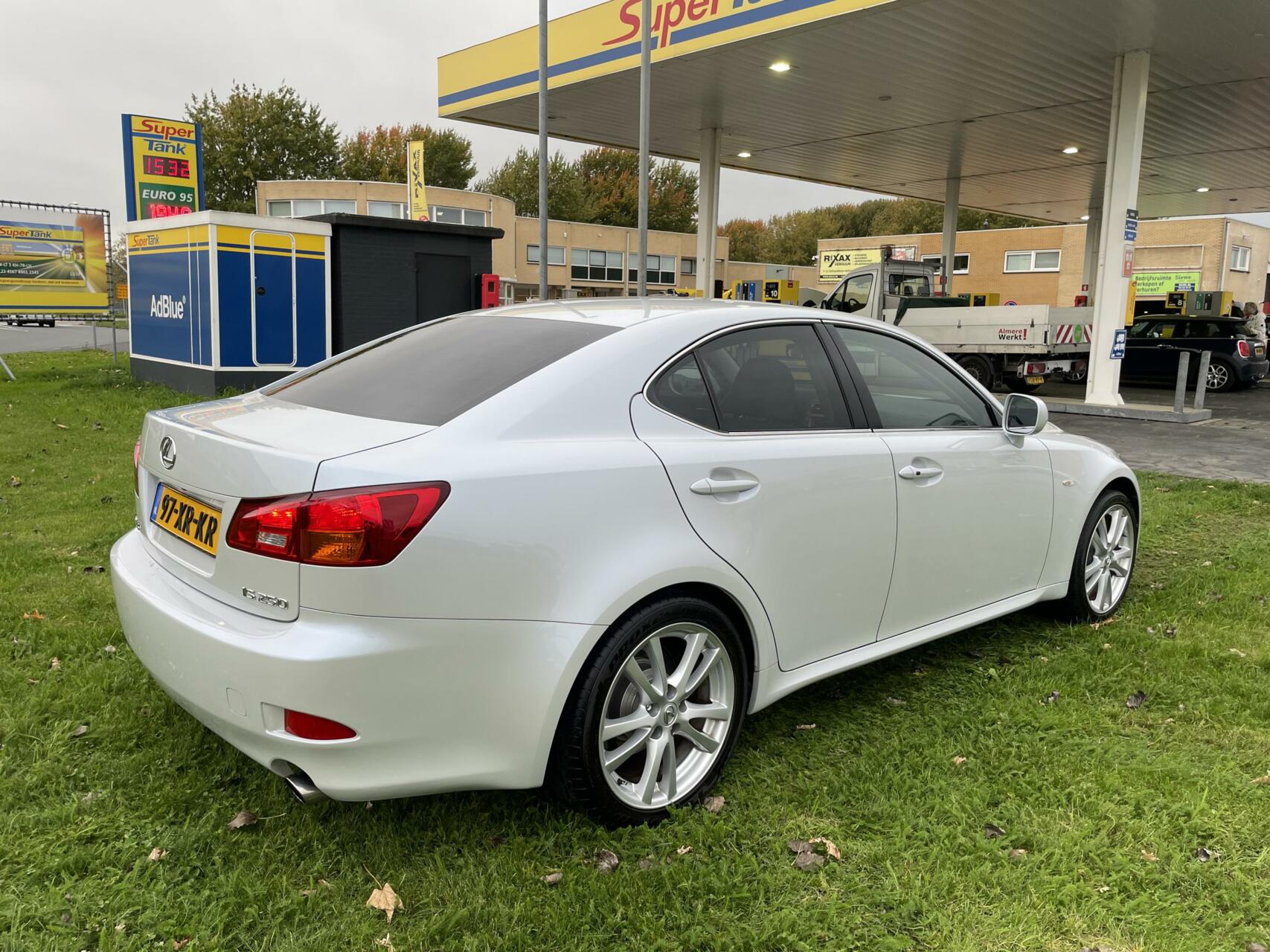 Foto van Lexus Is