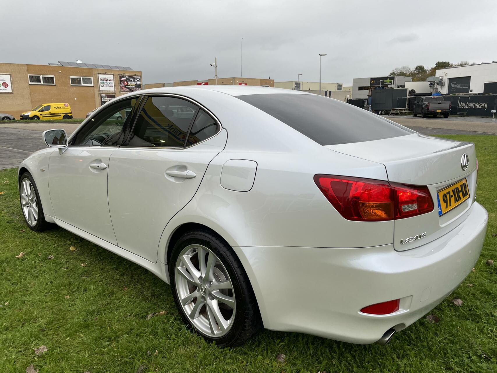 Foto van Lexus Is