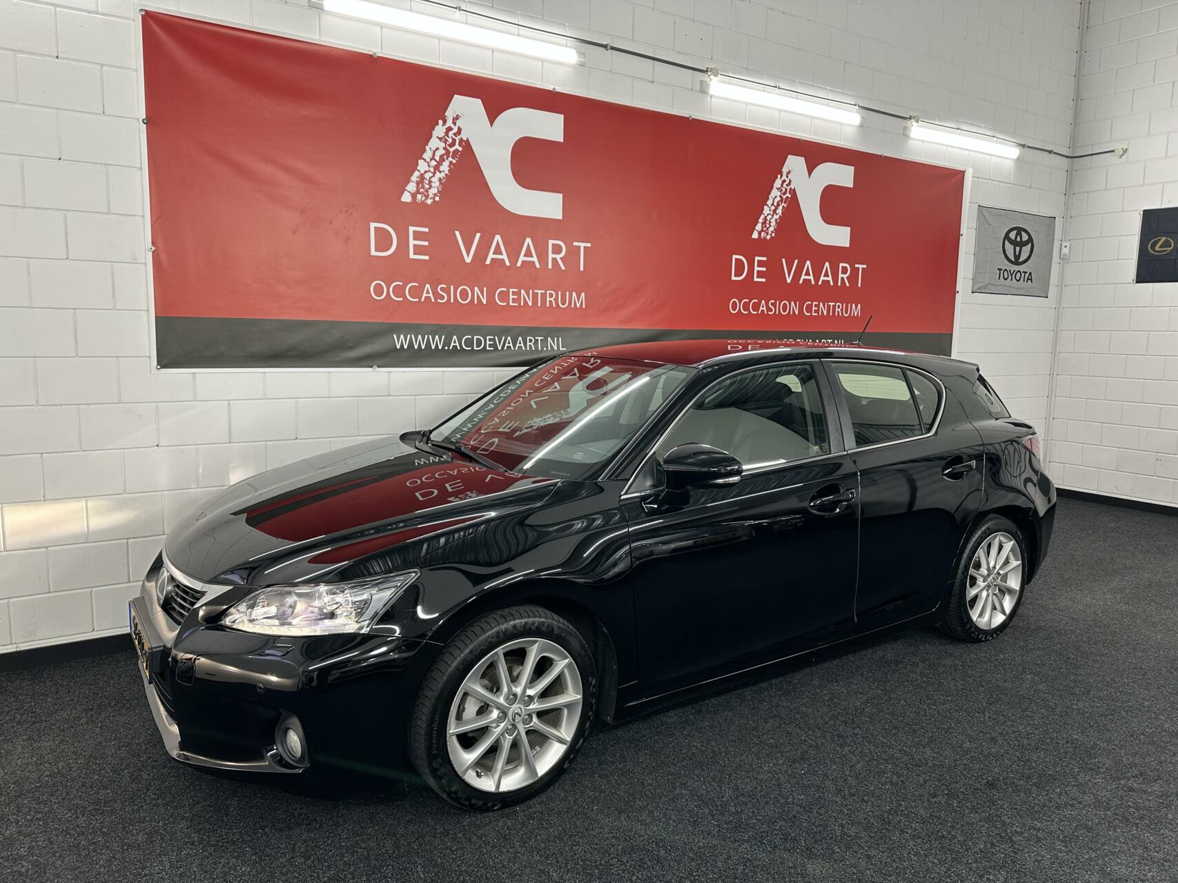 Lexus CT 200h Luxury Line - VERKOCHT! 2013 - voorkant