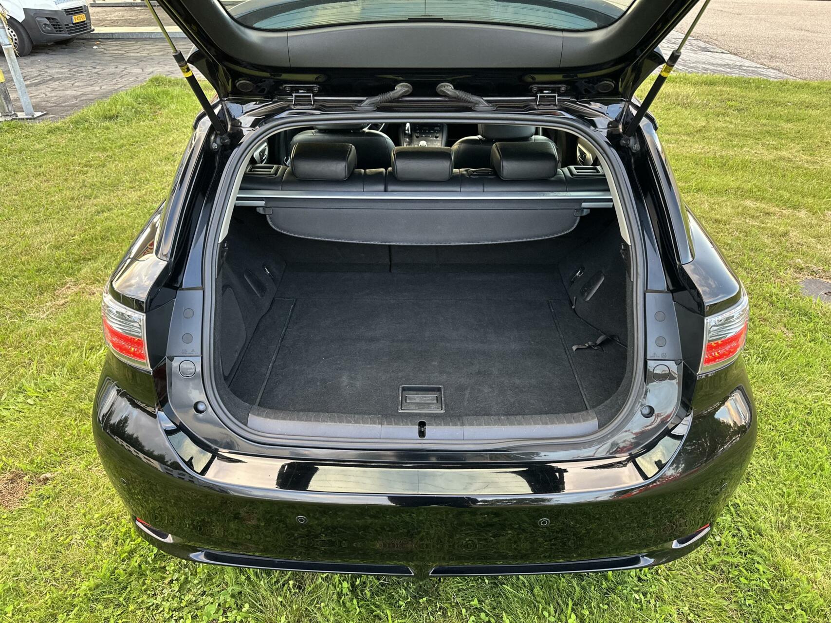 Foto van Lexus CT