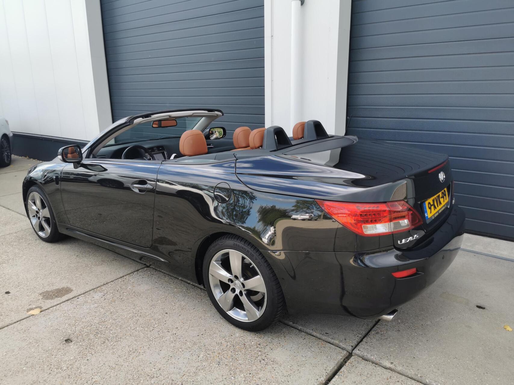Foto van Lexus Lexus Is250c
