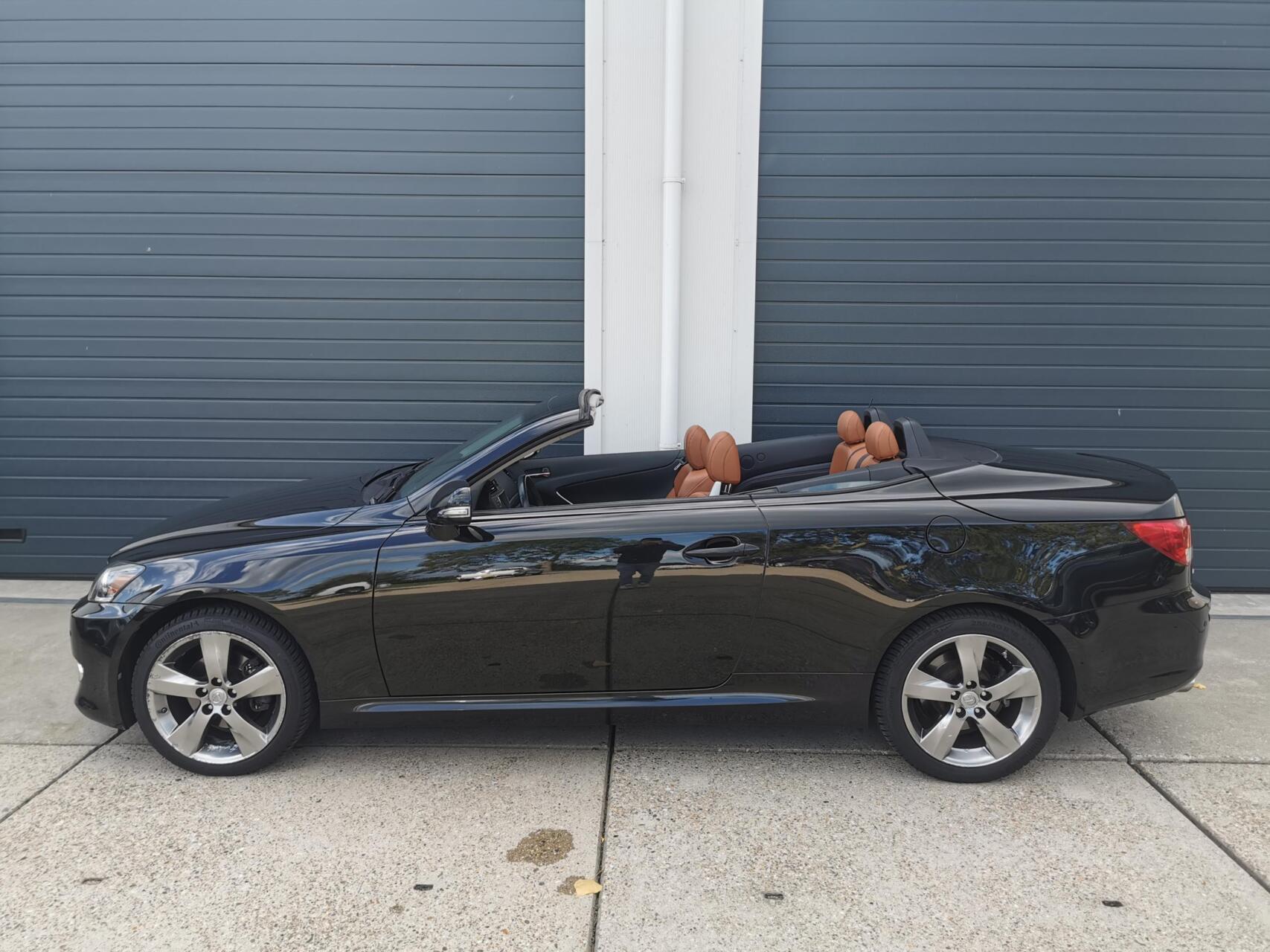 Foto van Lexus Lexus Is250c