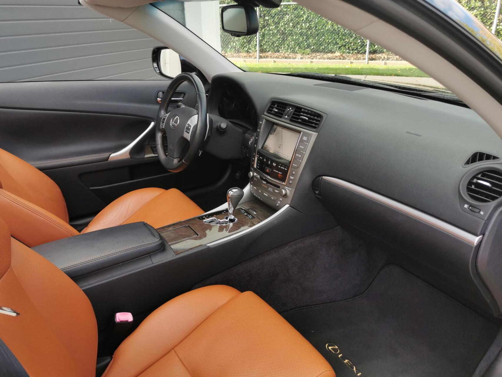 Foto van Lexus Lexus Is250c