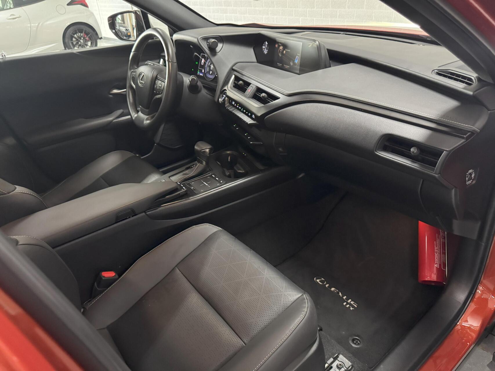 Foto van Lexus Ux