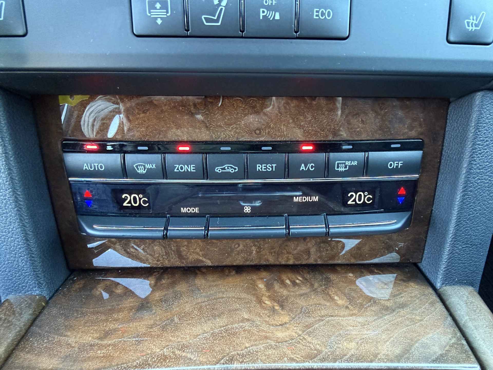 Foto van Mercedes-Benz E 350
