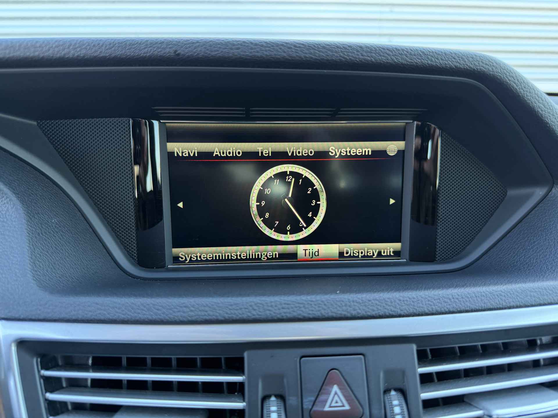 Foto van Mercedes-Benz E 350