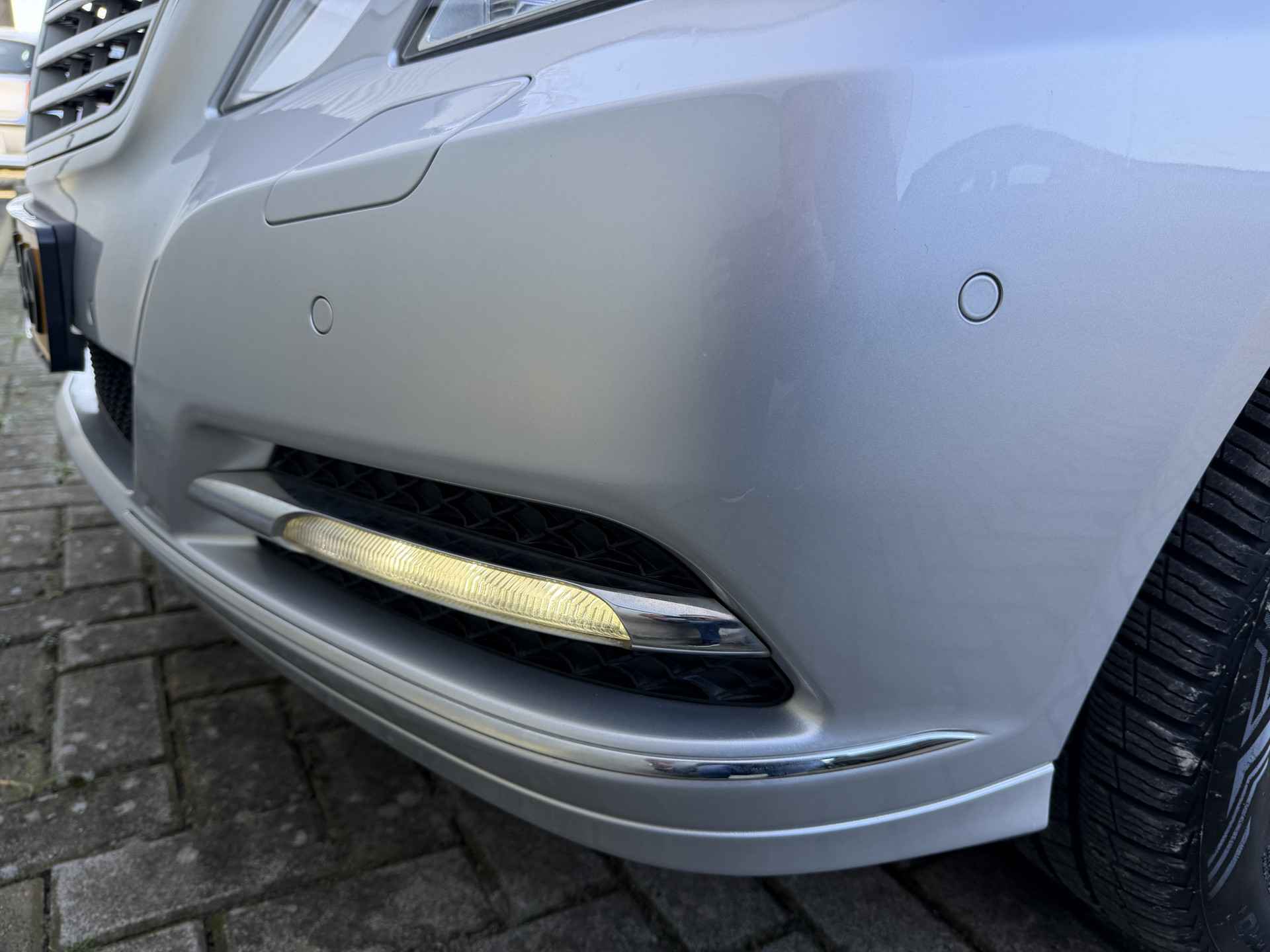 Foto van Mercedes-Benz E 350