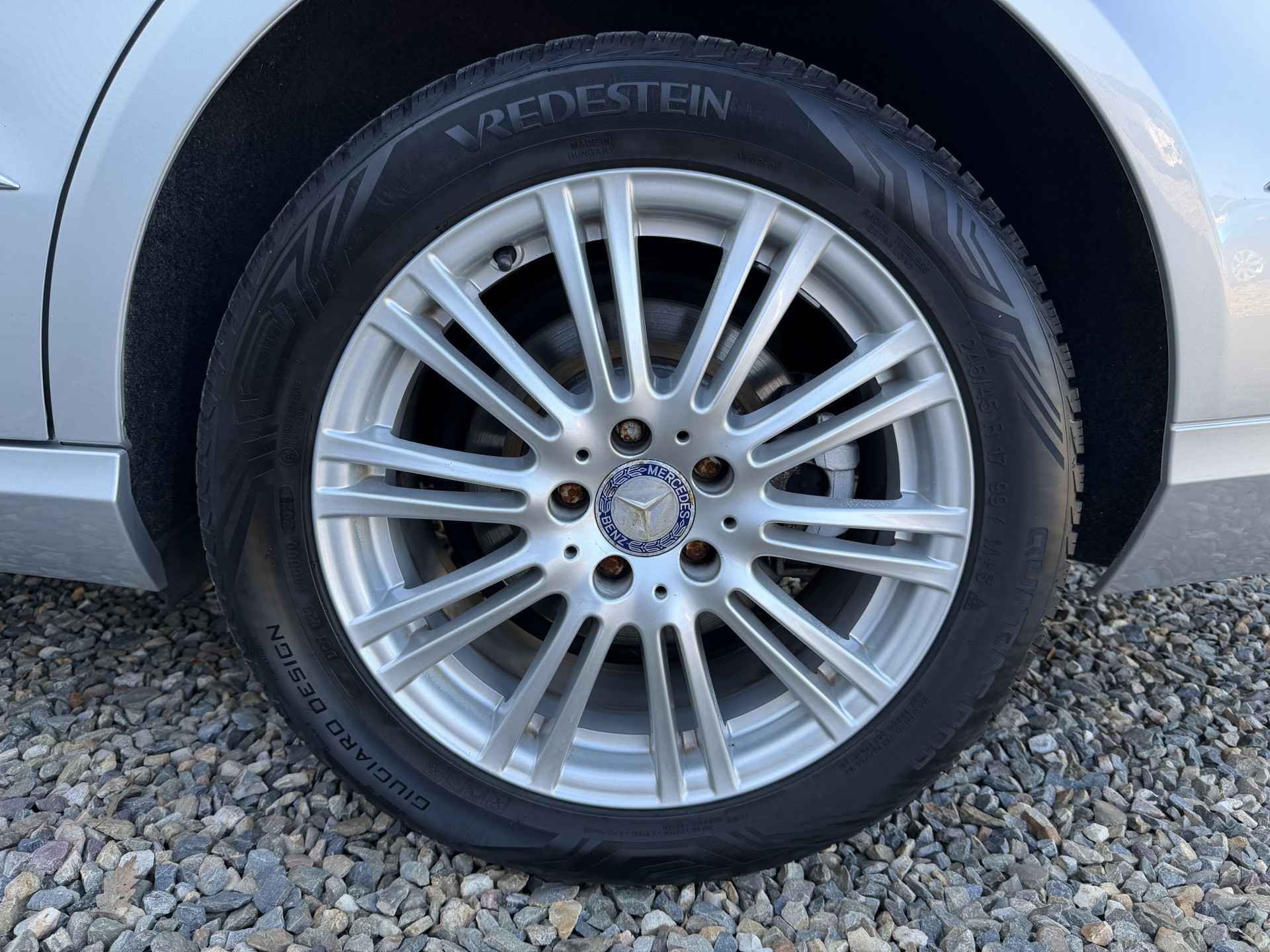 Foto van Mercedes-Benz E 350