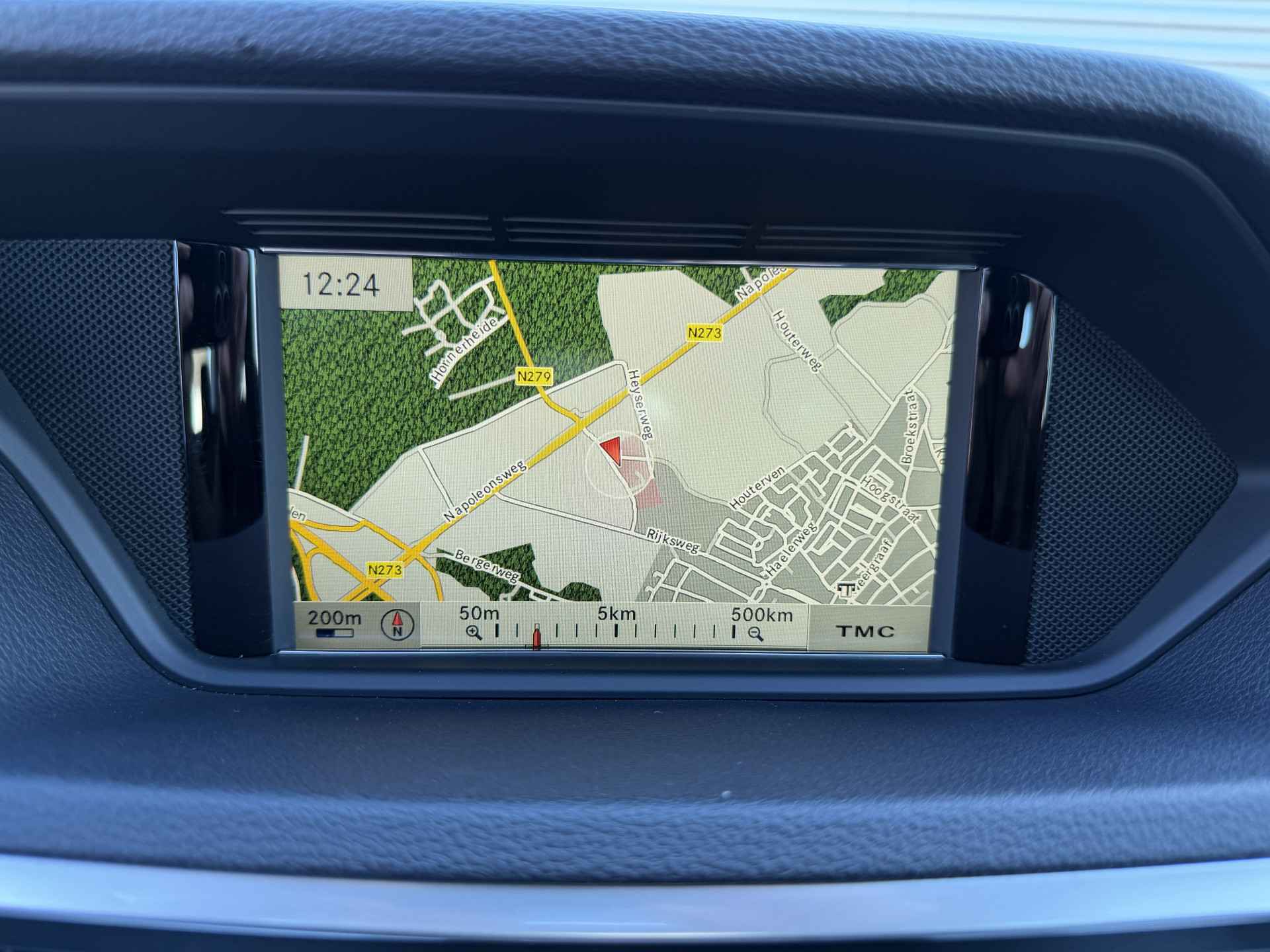 Foto van Mercedes-Benz E 350