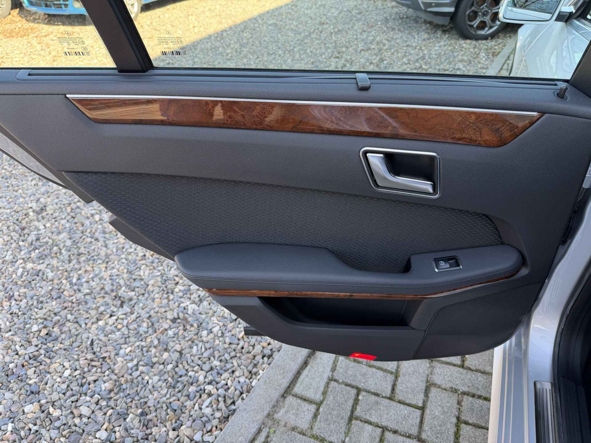 Foto van Mercedes-Benz E 350