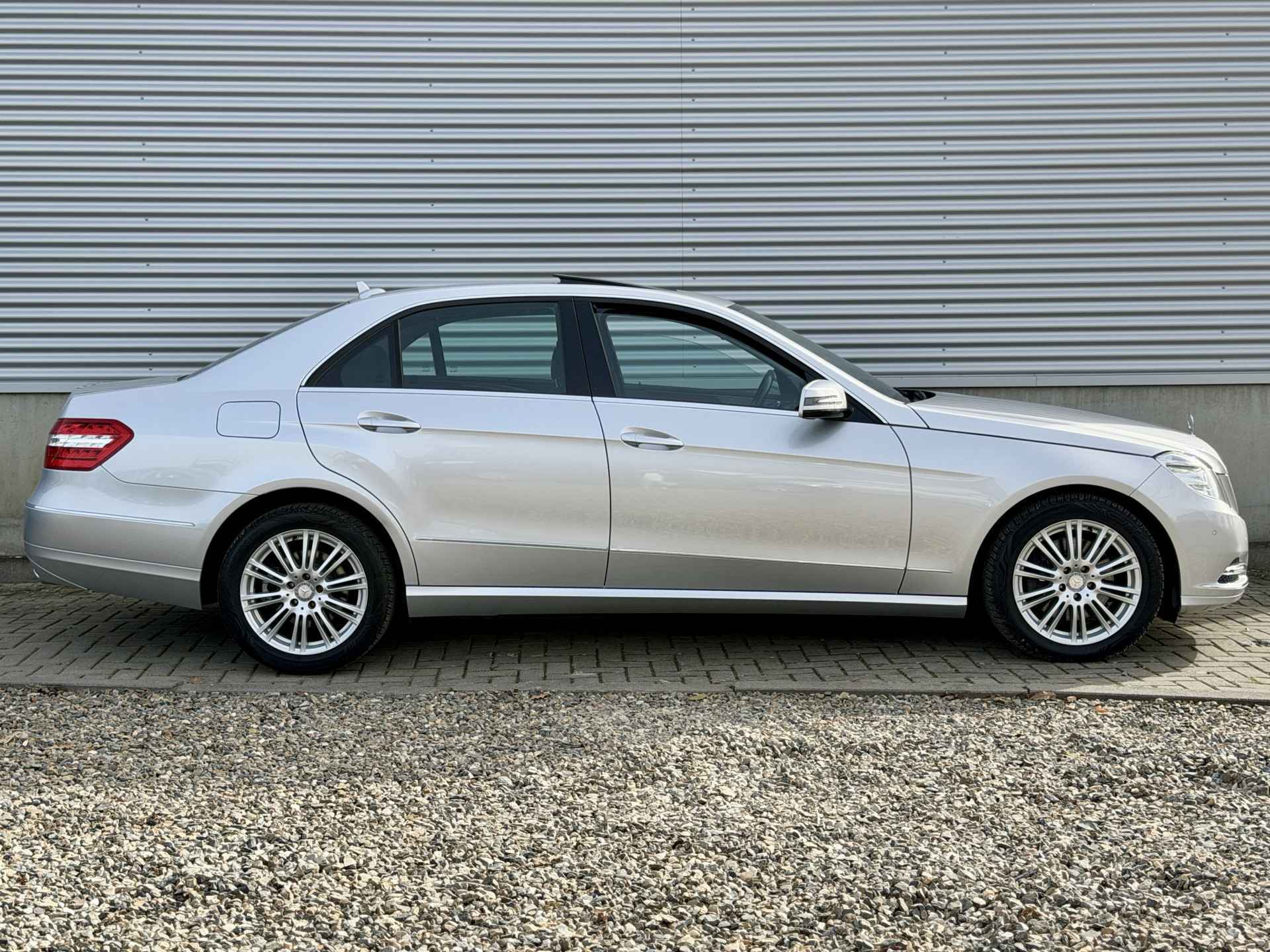 Foto van Mercedes-Benz E 350