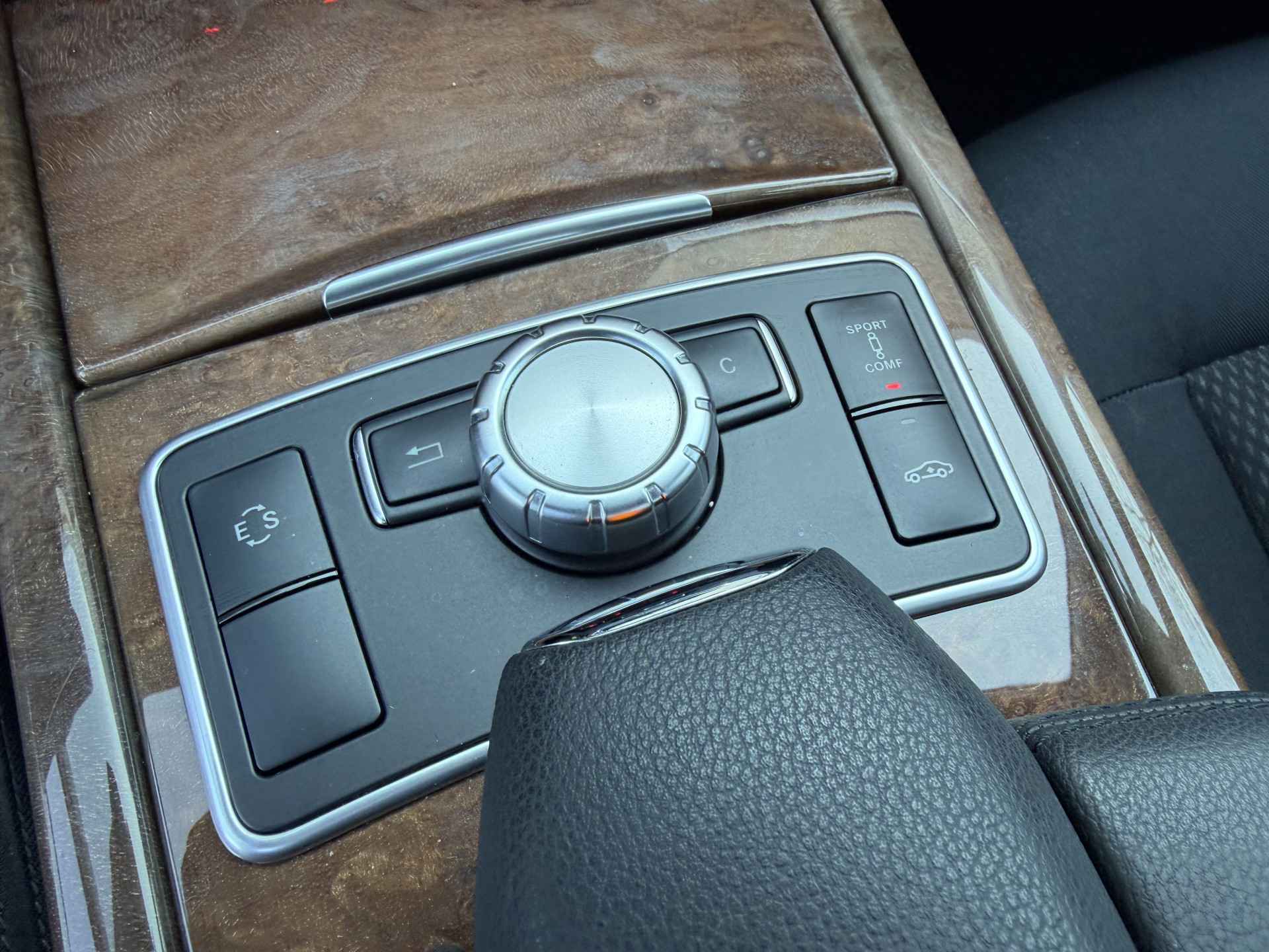 Foto van Mercedes-Benz E 350