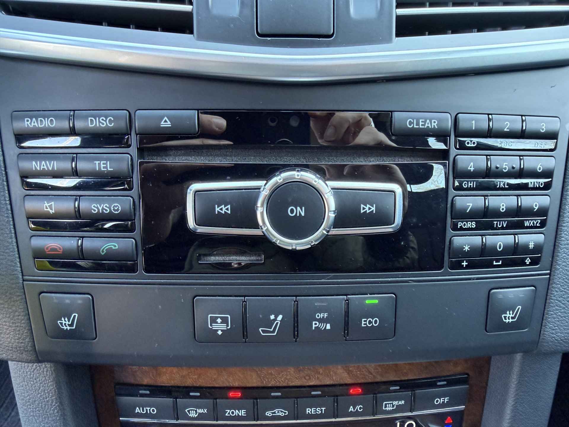 Foto van Mercedes-Benz E 350