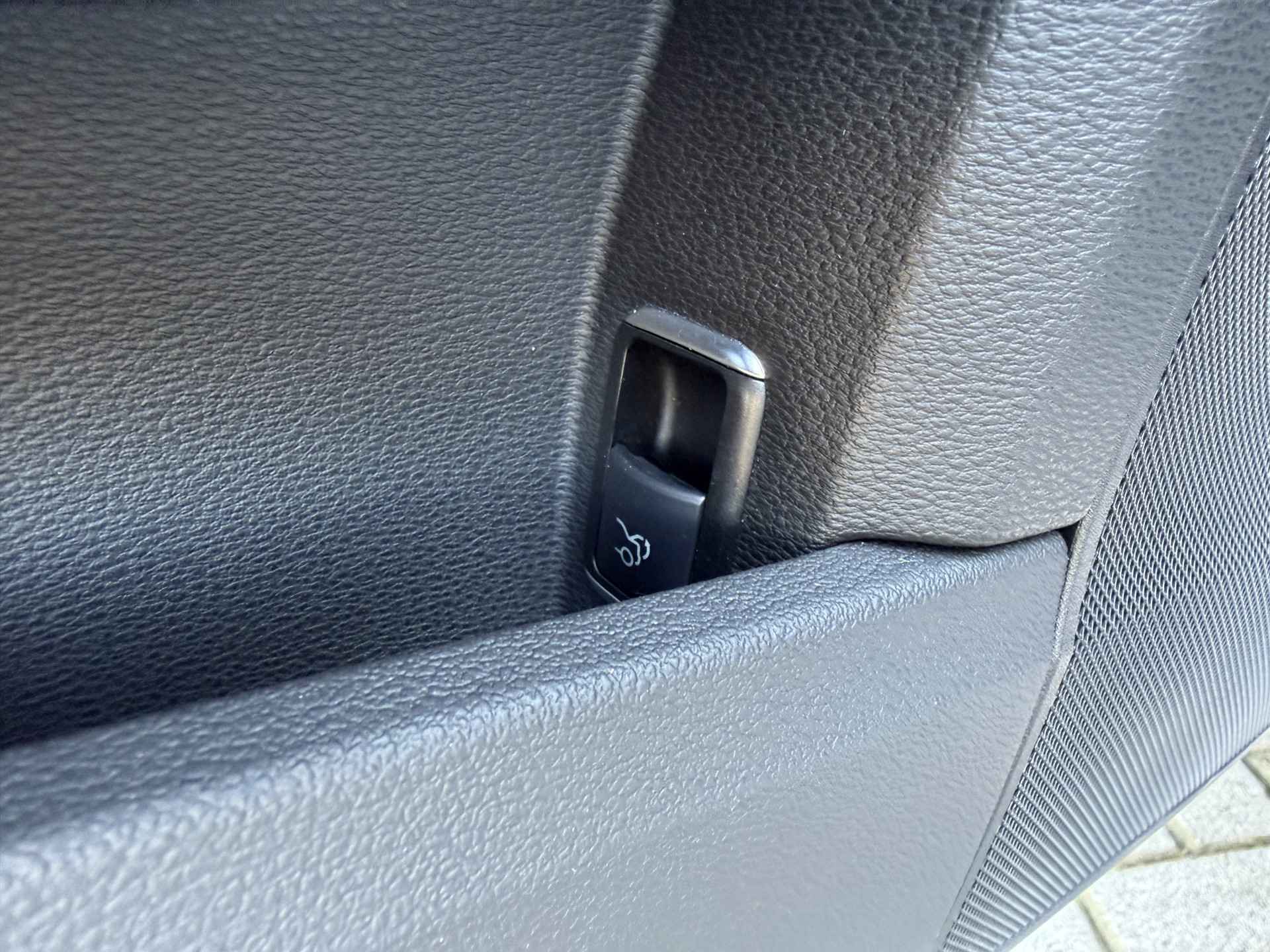 Foto van Mercedes-Benz E 350