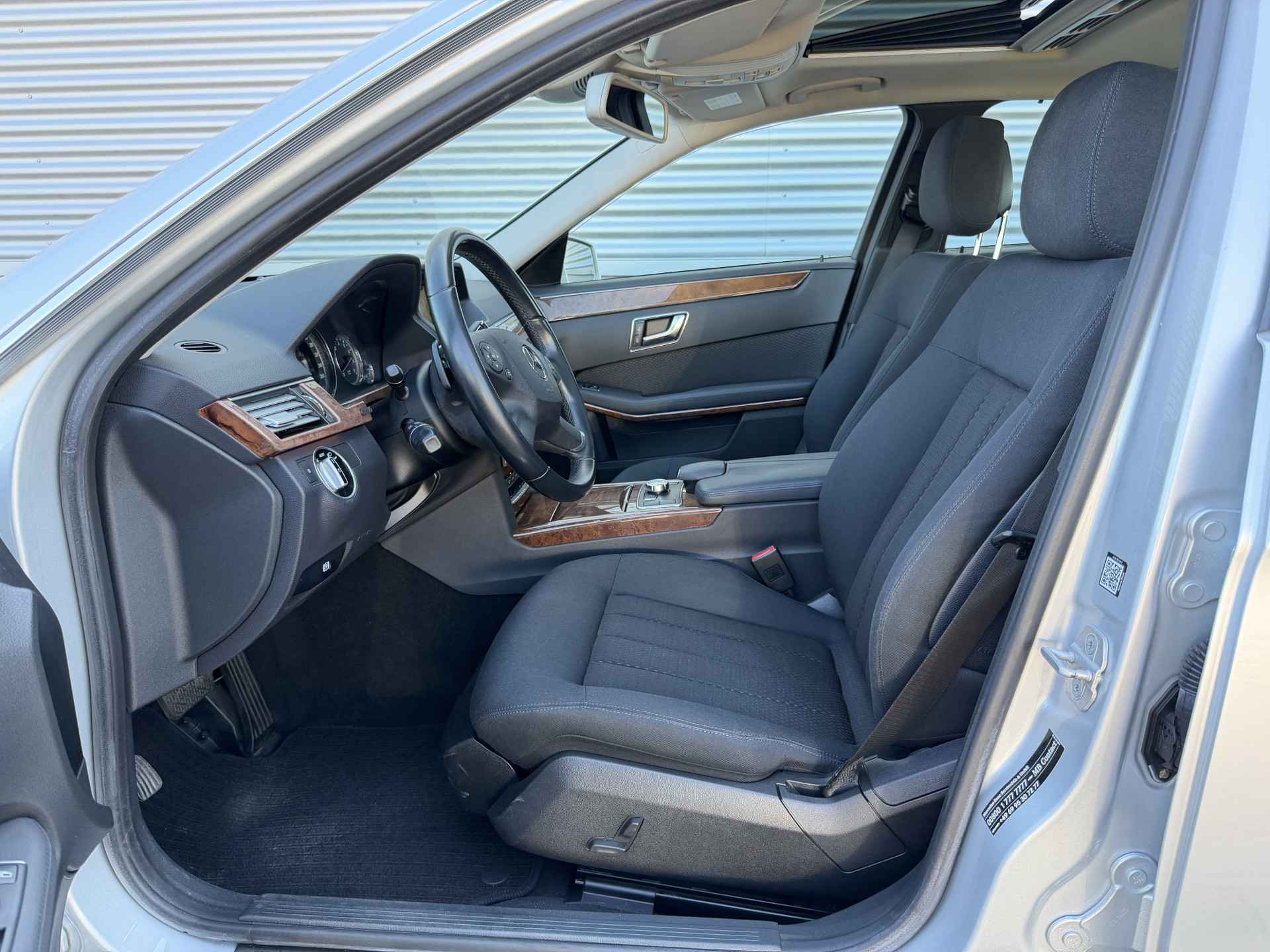 Foto van Mercedes-Benz E 350