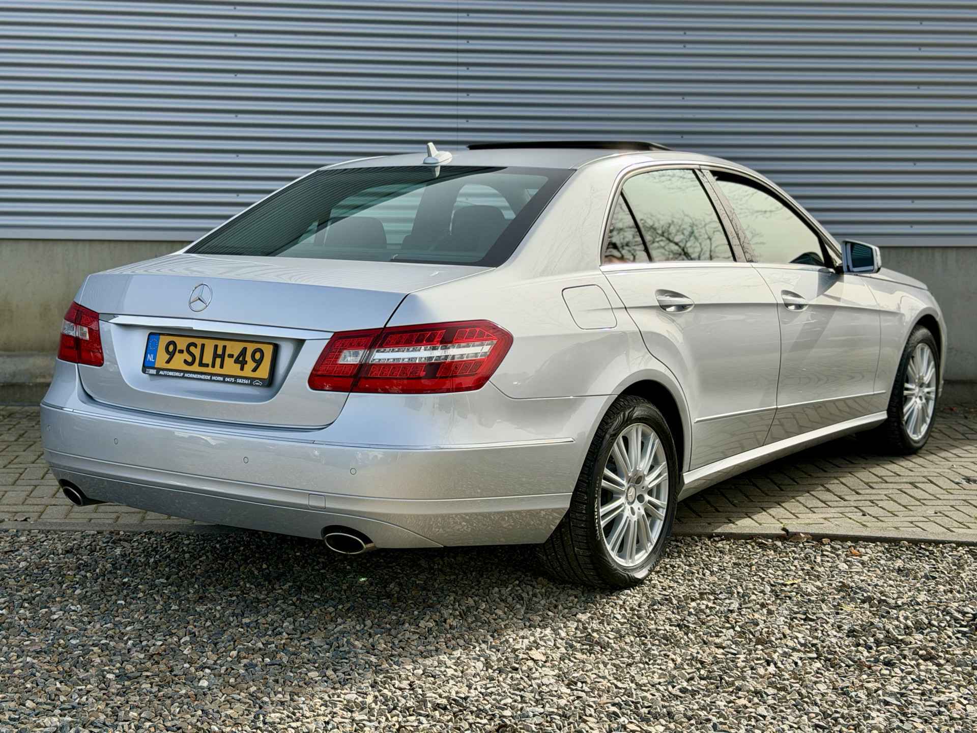 Foto van Mercedes-Benz E 350