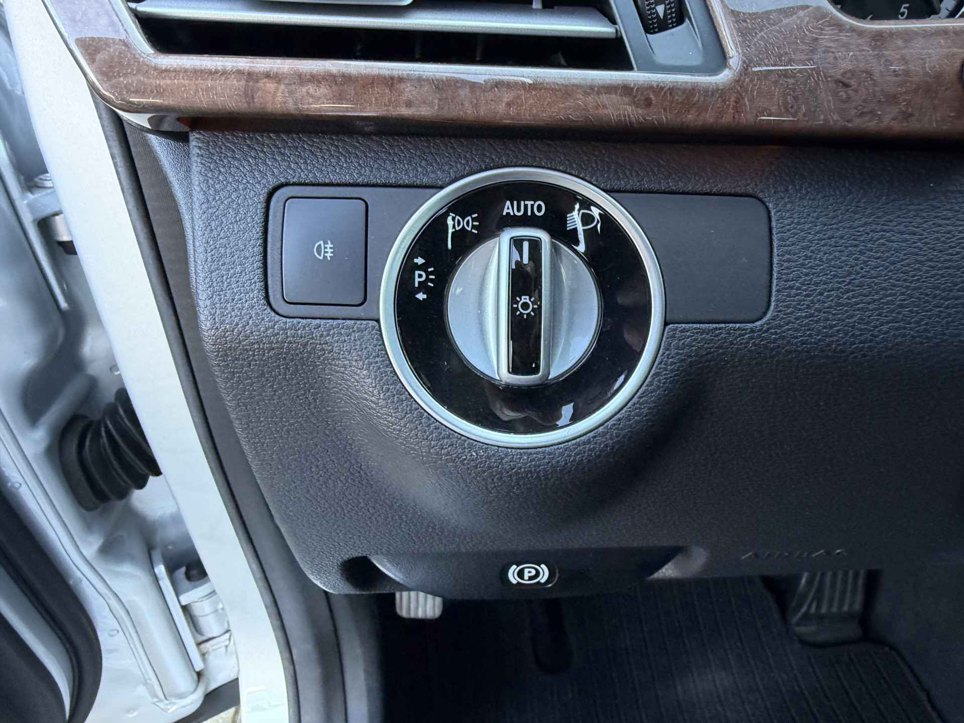 Foto van Mercedes-Benz E 350