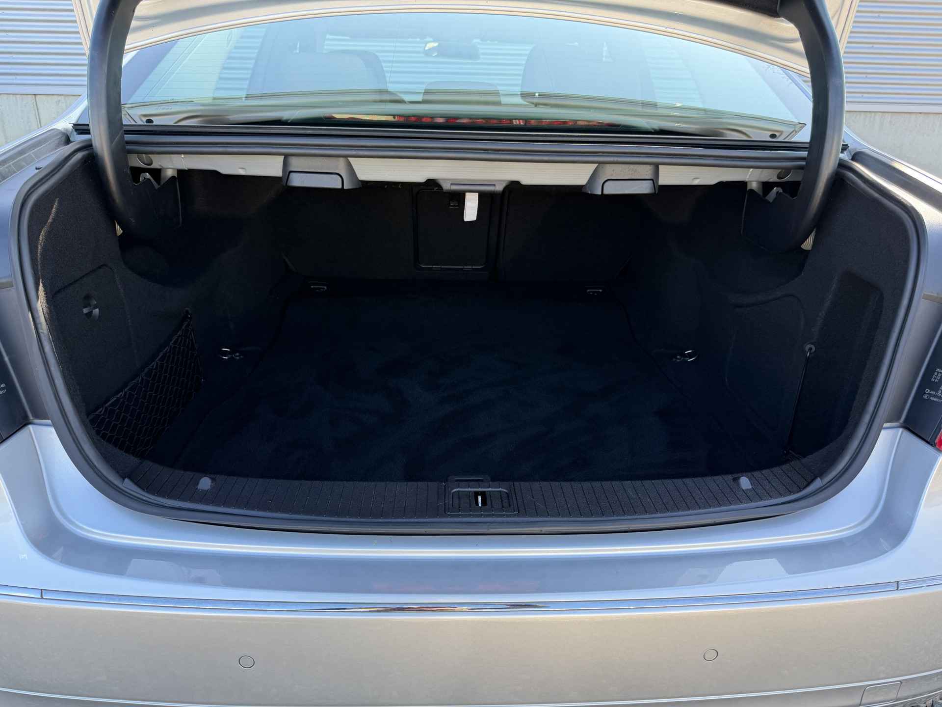 Foto van Mercedes-Benz E 350