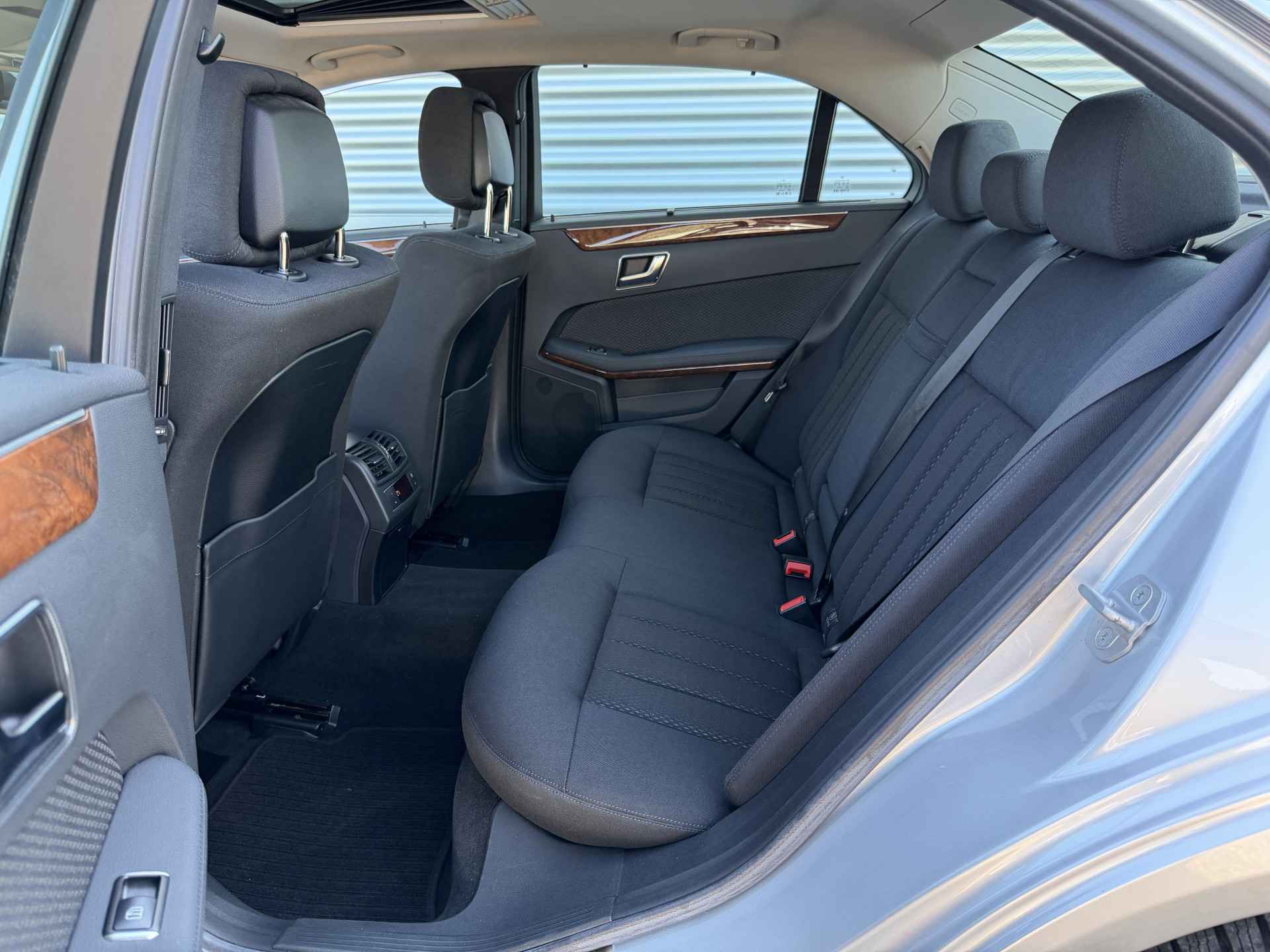 Foto van Mercedes-Benz E 350
