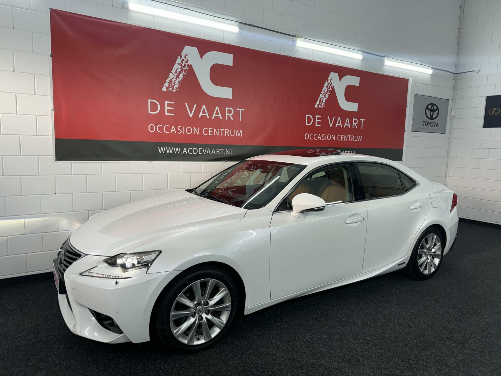 Lexus Is 300h Edition Hybride - VERKOCHT! 2014 - voorkant