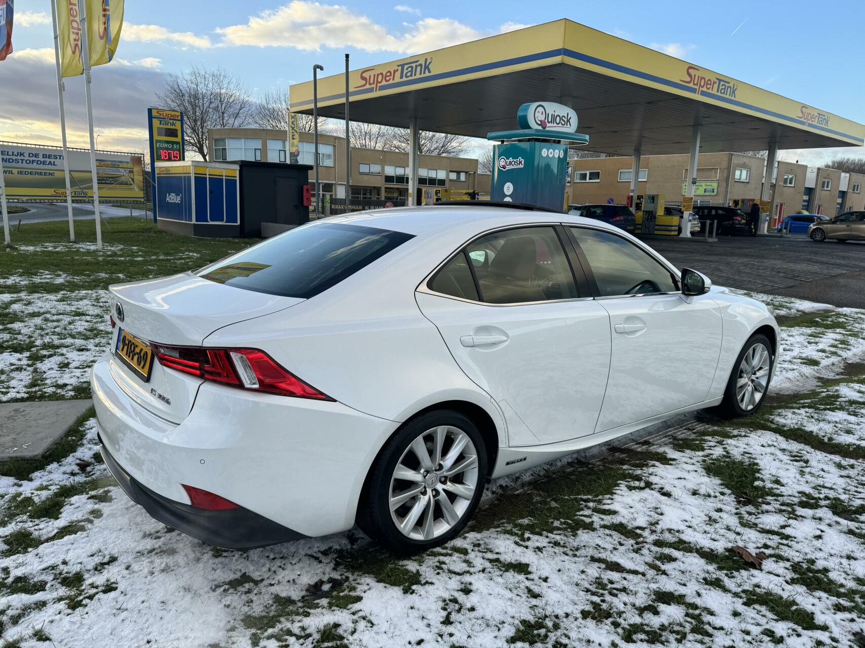 Foto van Lexus Is
