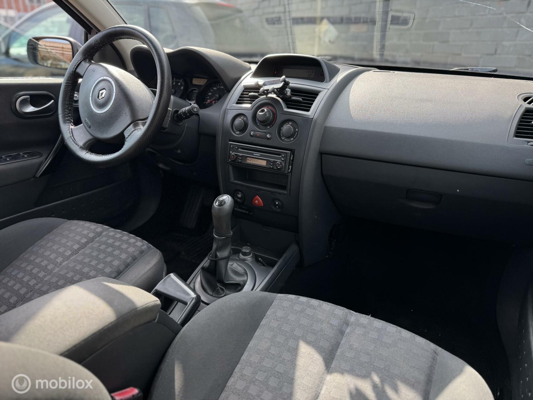 Foto van Renault Megane Grand Tour