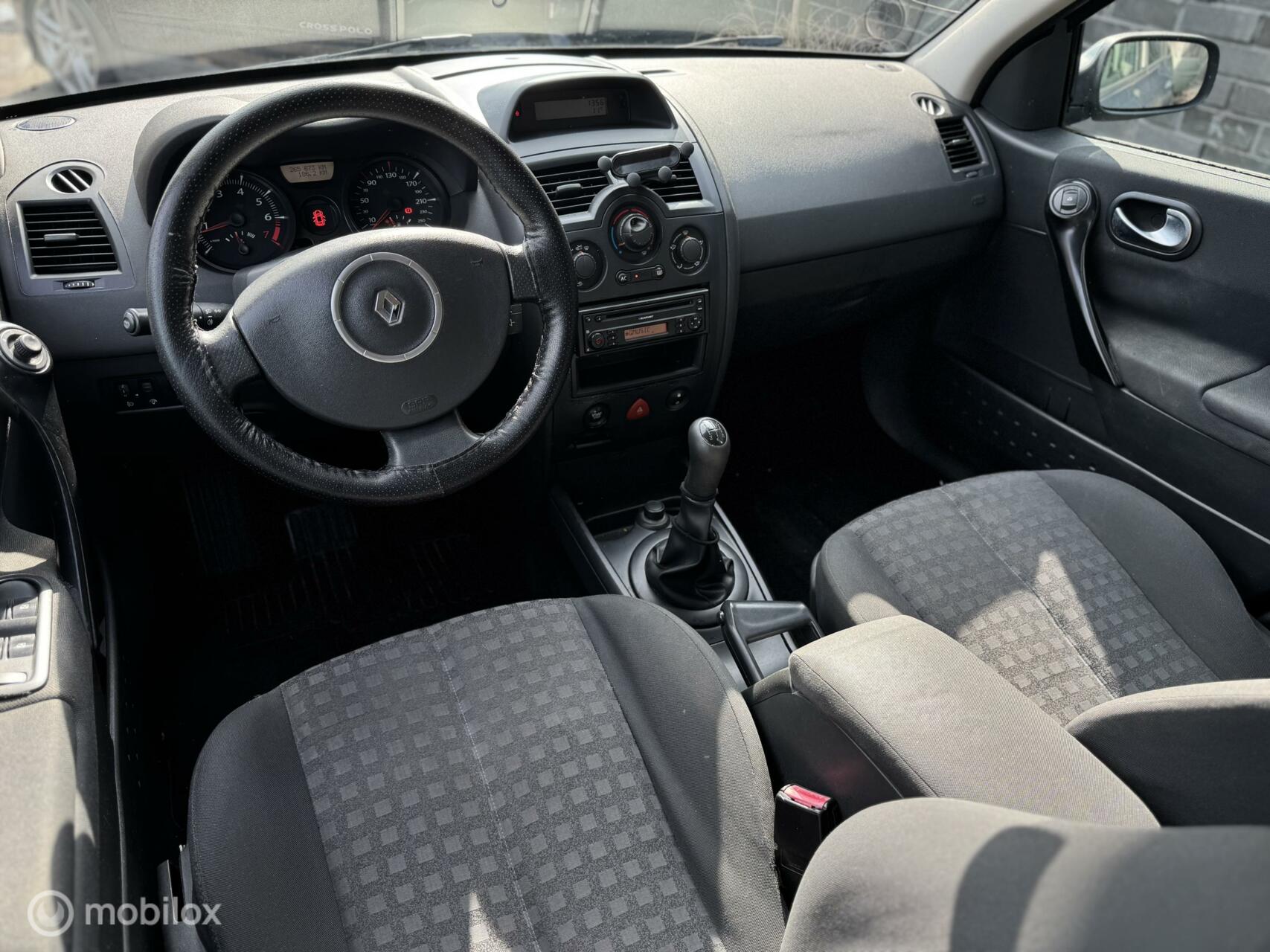 Foto van Renault Megane Grand Tour