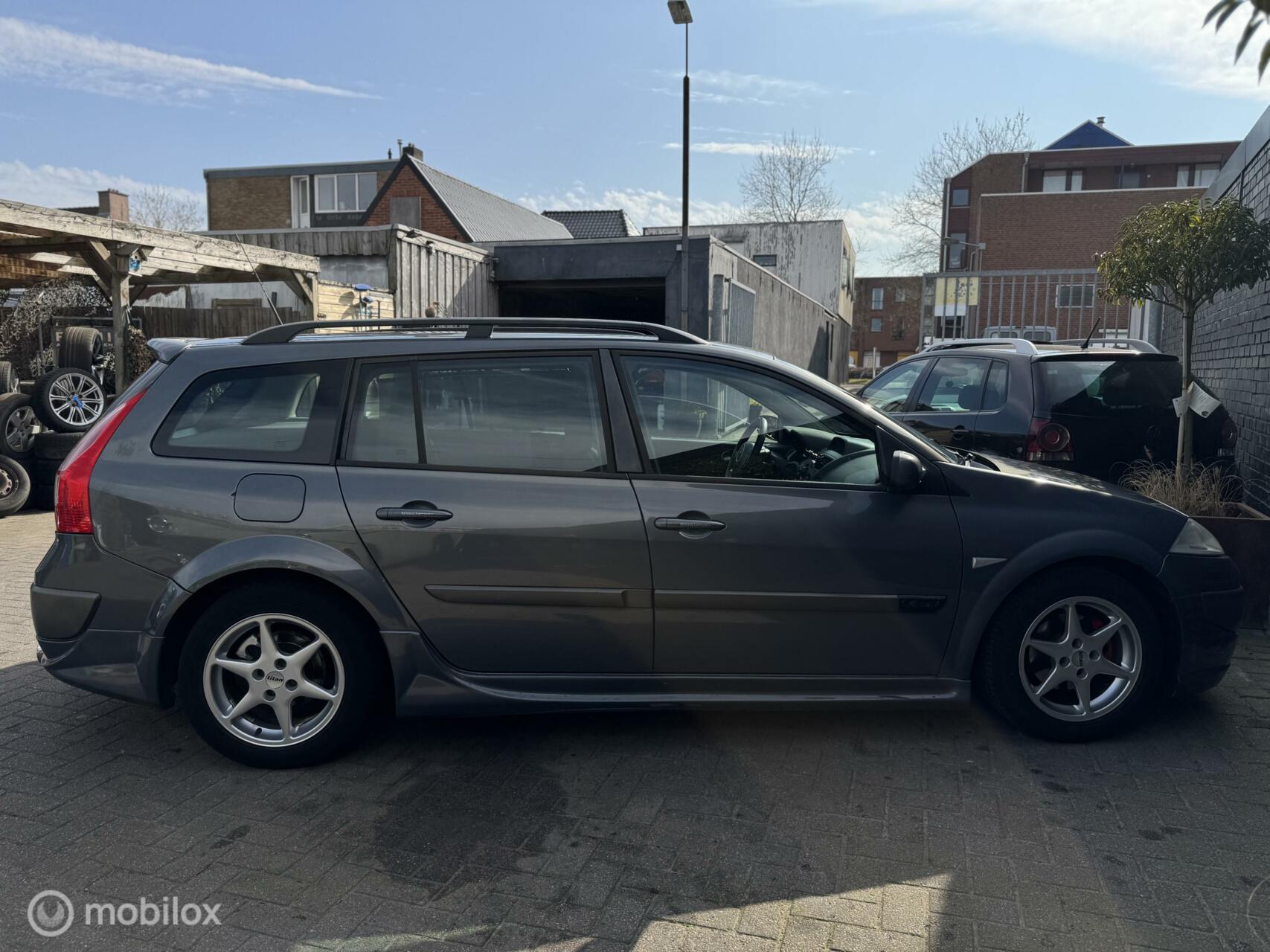 Foto van Renault Megane Grand Tour