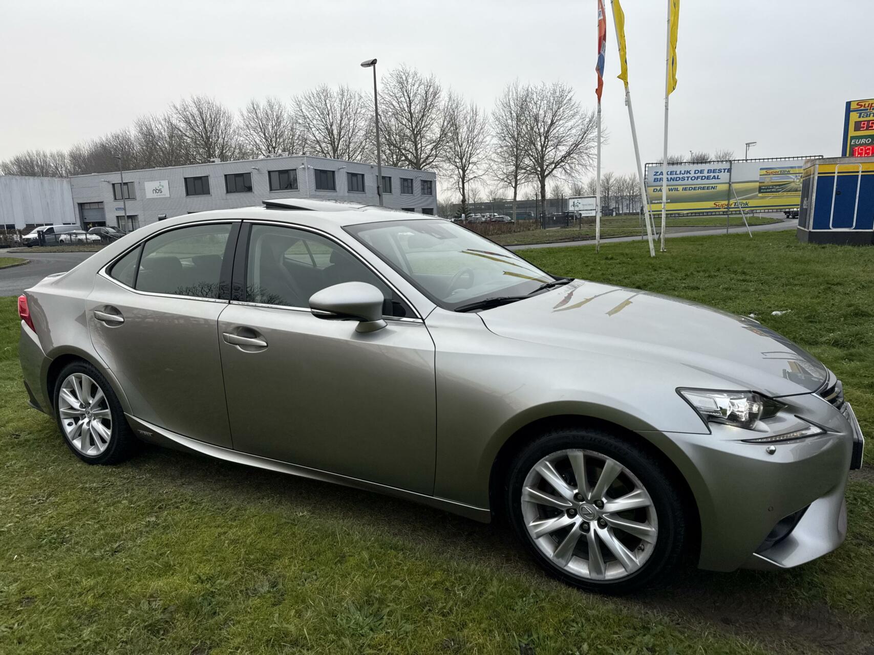 Foto van Lexus Is