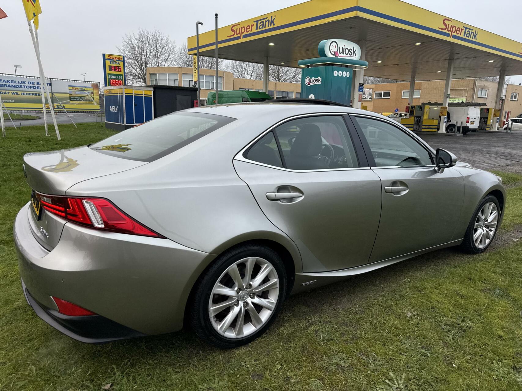 Foto van Lexus Is