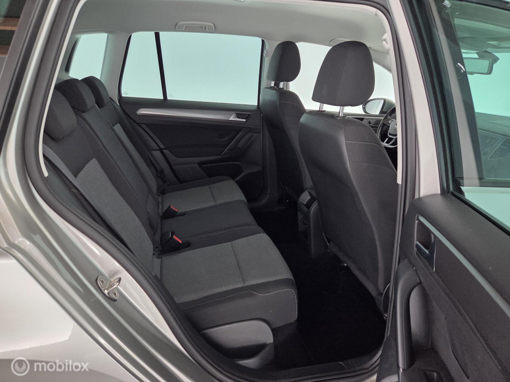Foto van Volkswagen Golf Sportsvan