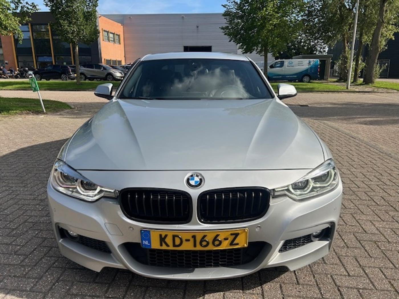 Foto van BMW 330e