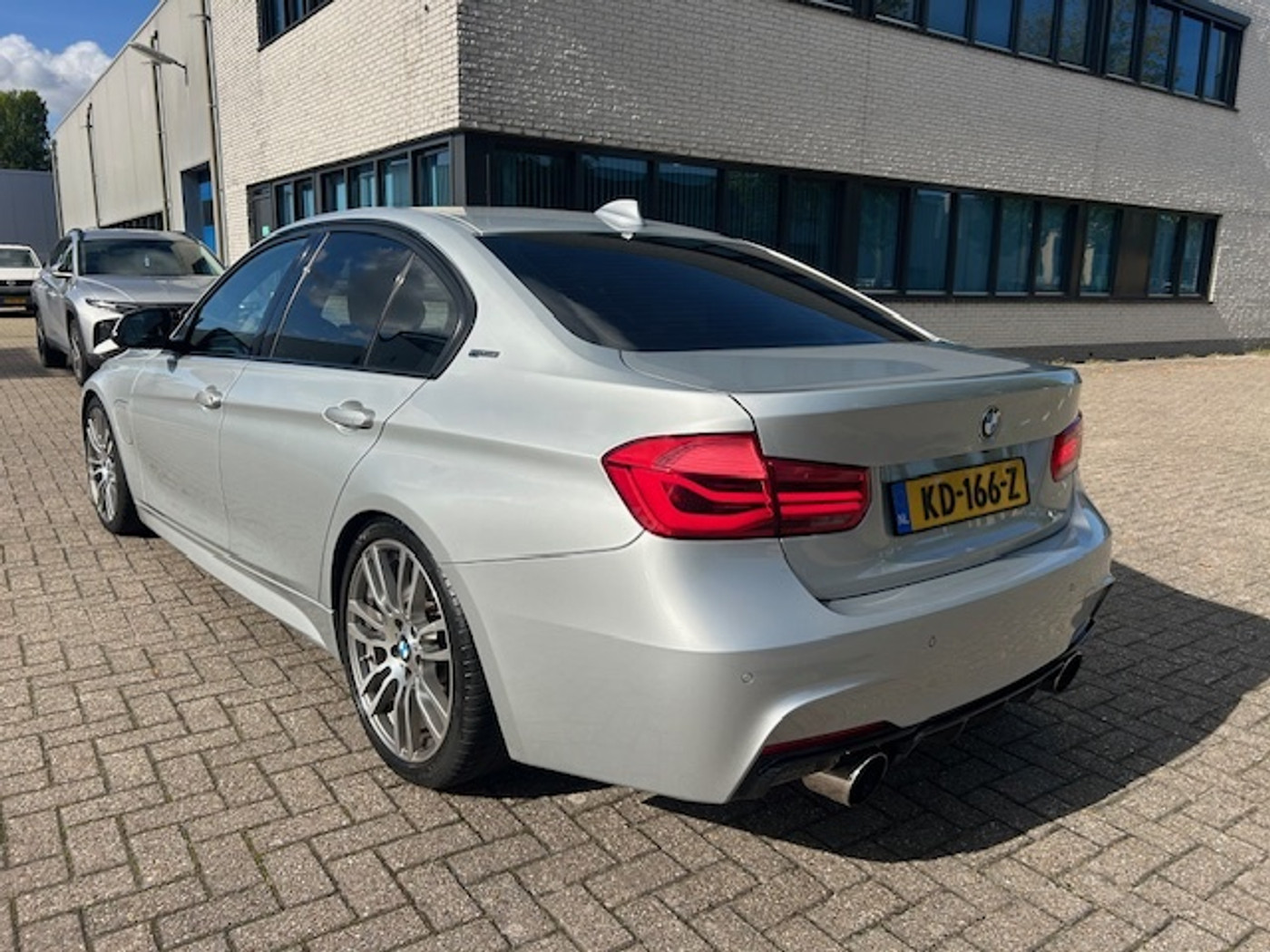 Foto van BMW 330e