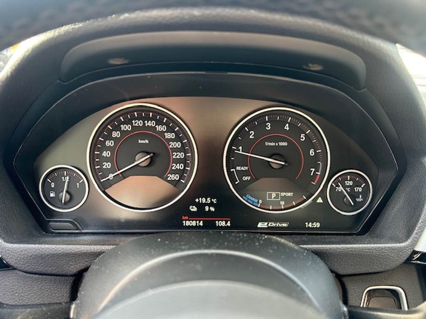 Foto van BMW 330e