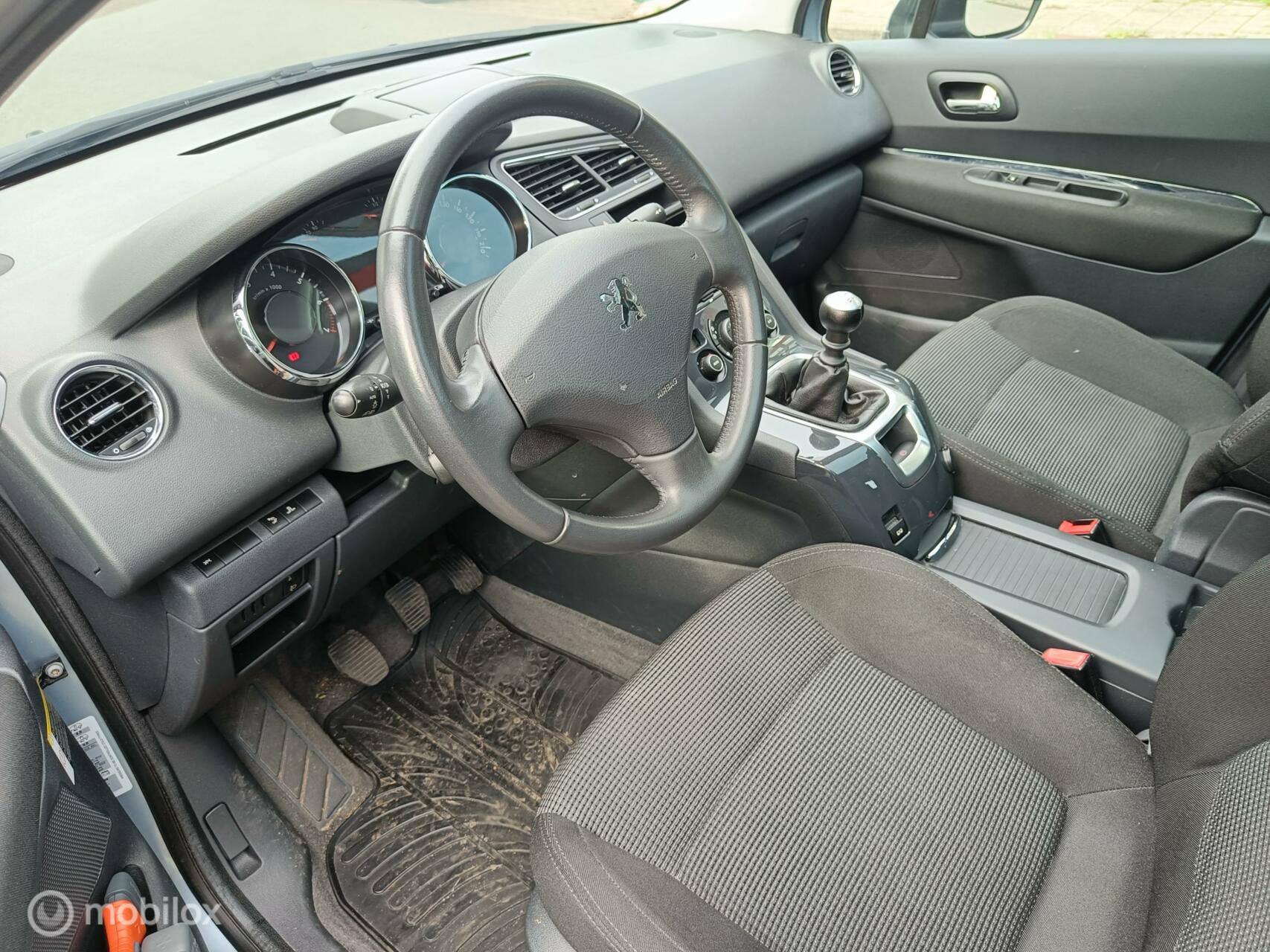 Foto van Peugeot 5008