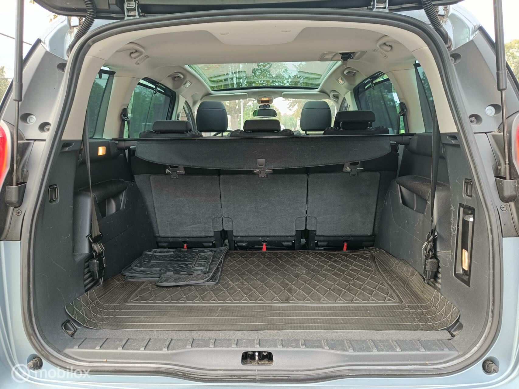 Foto van Peugeot 5008