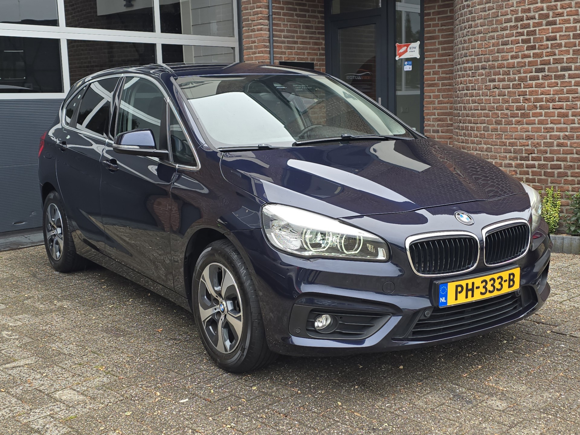 BMW 218i Active Tourer 218i Corporate Lease Executive 2017 - voorkant