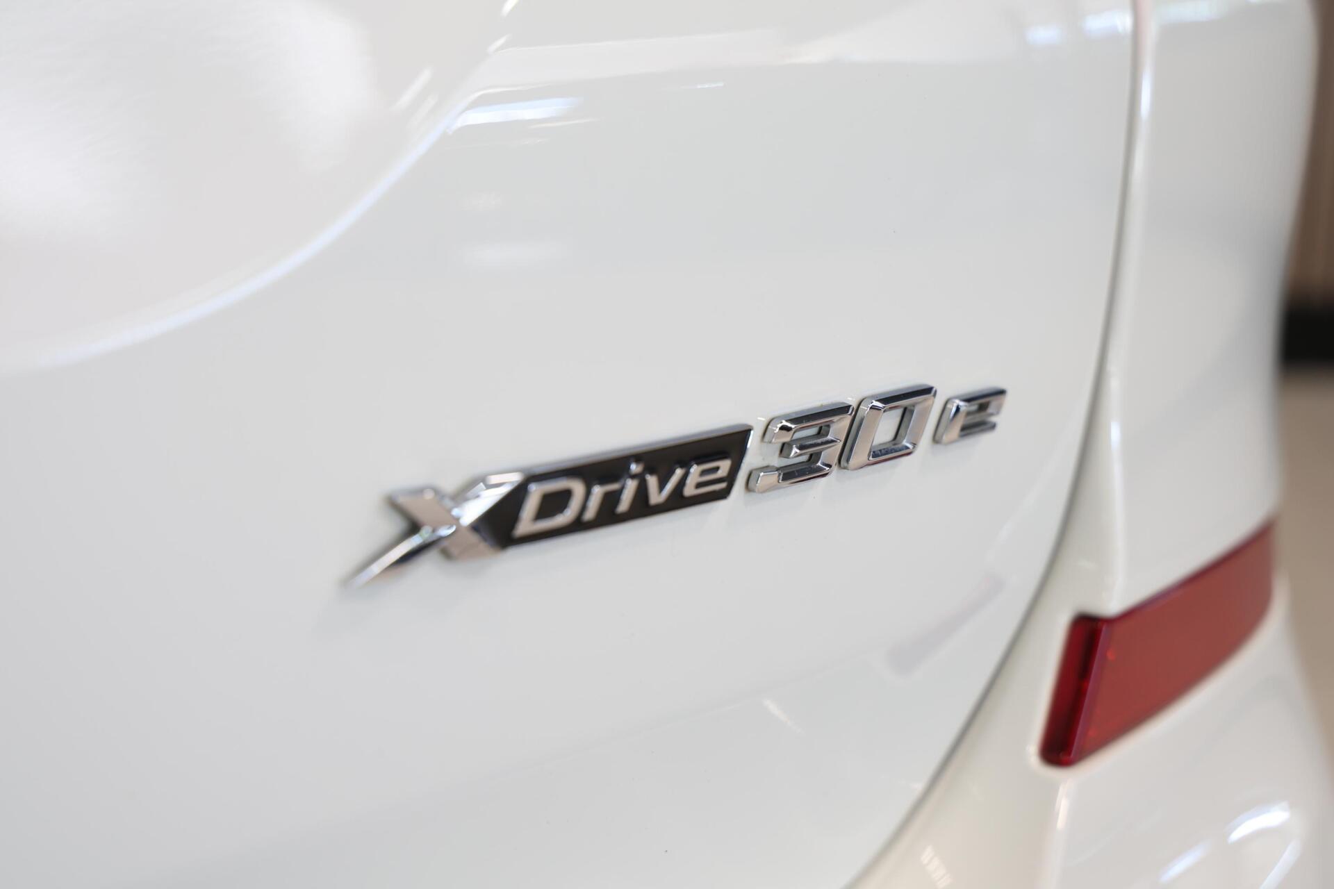 Foto van BMW X3 Xdrive30e