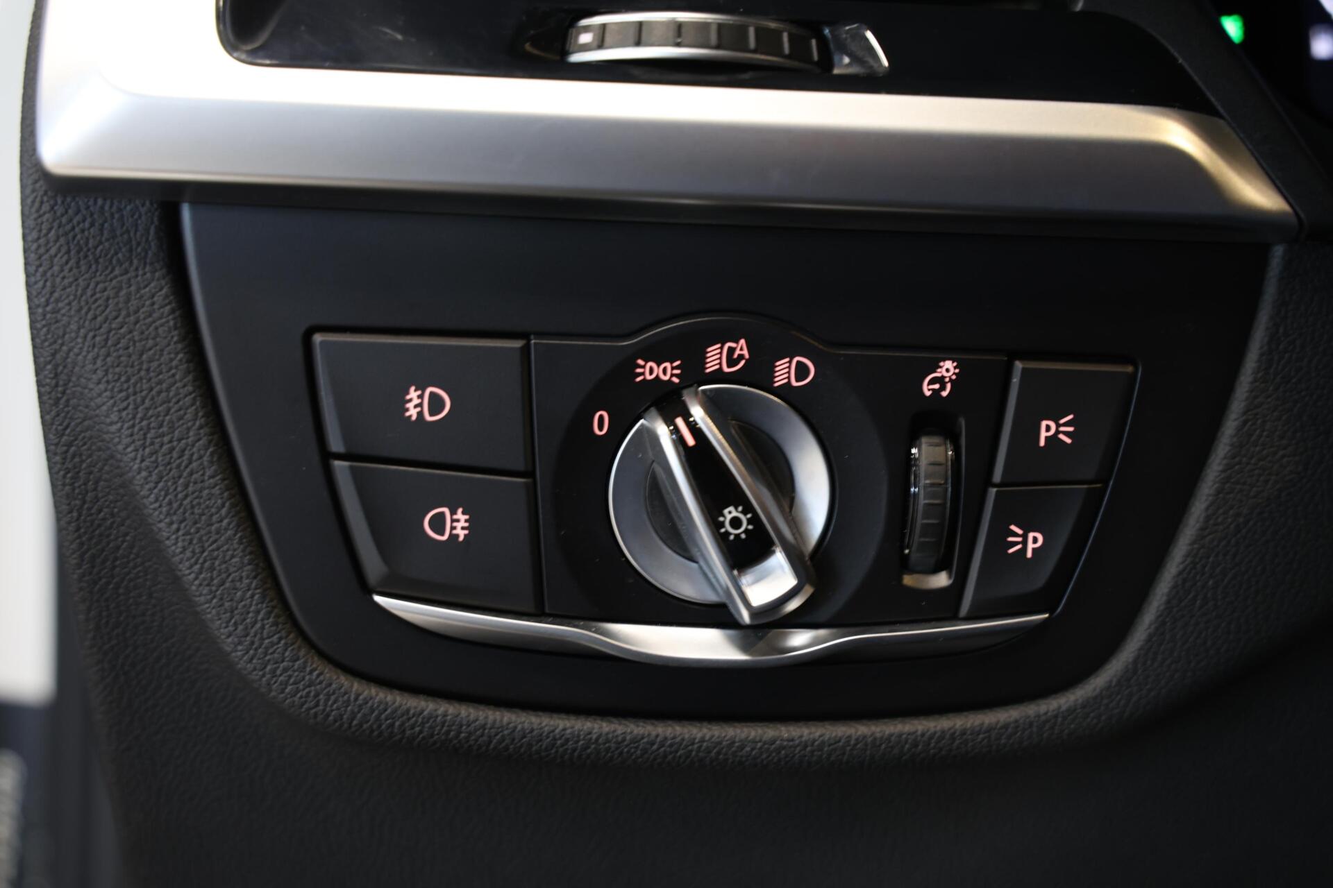 Foto van BMW X3 Xdrive30e