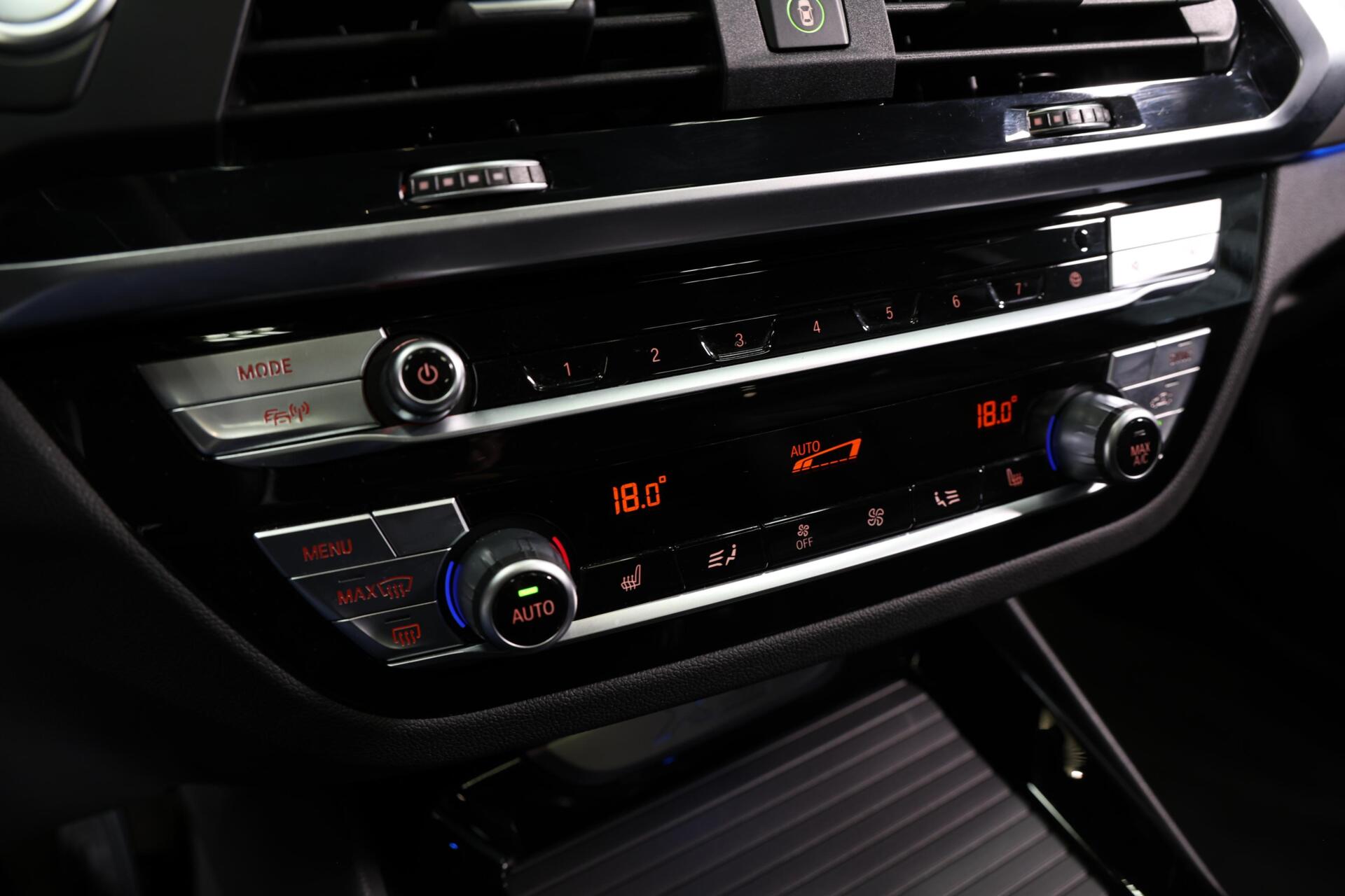 Foto van BMW X3 Xdrive30e