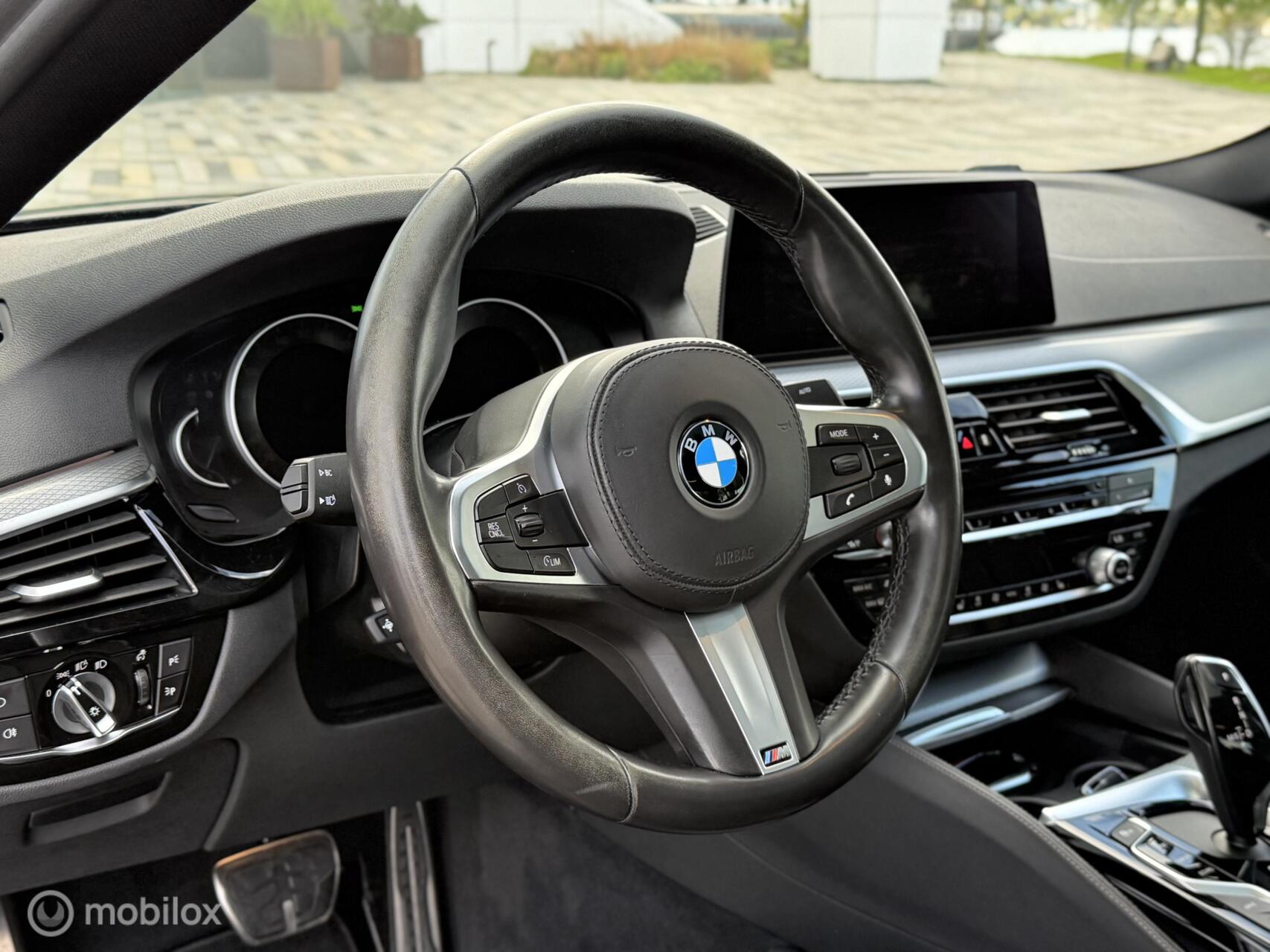 Foto van BMW 530e Iperformance