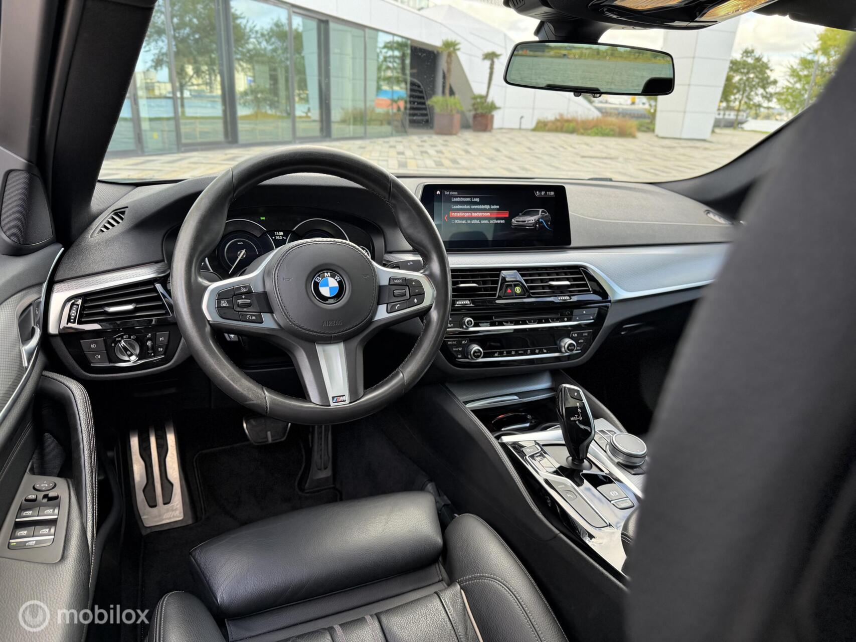 Foto van BMW 530e Iperformance