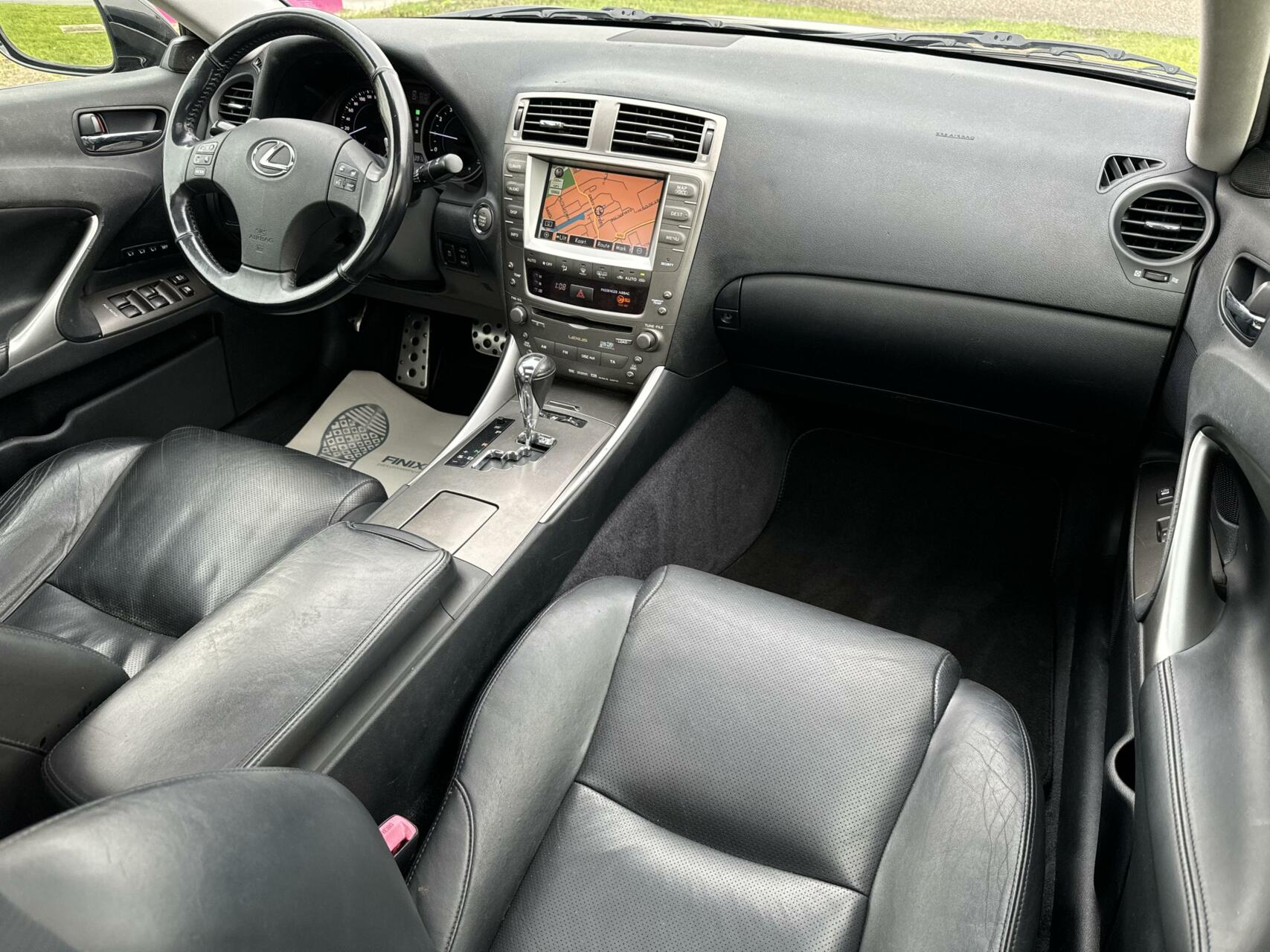Foto van Lexus Is
