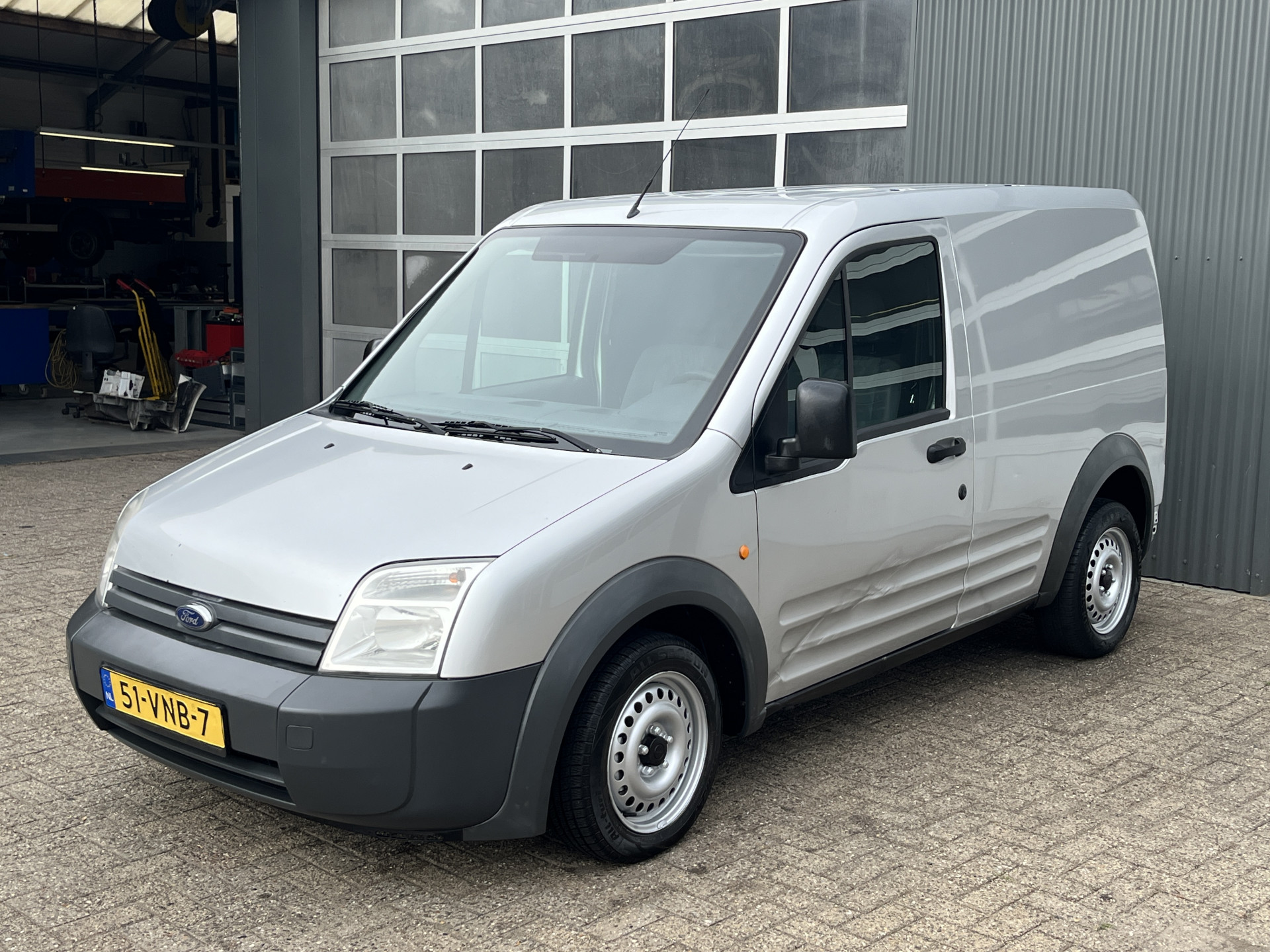 Foto van Ford Transit Connect T200s Van 1,8tdci 66