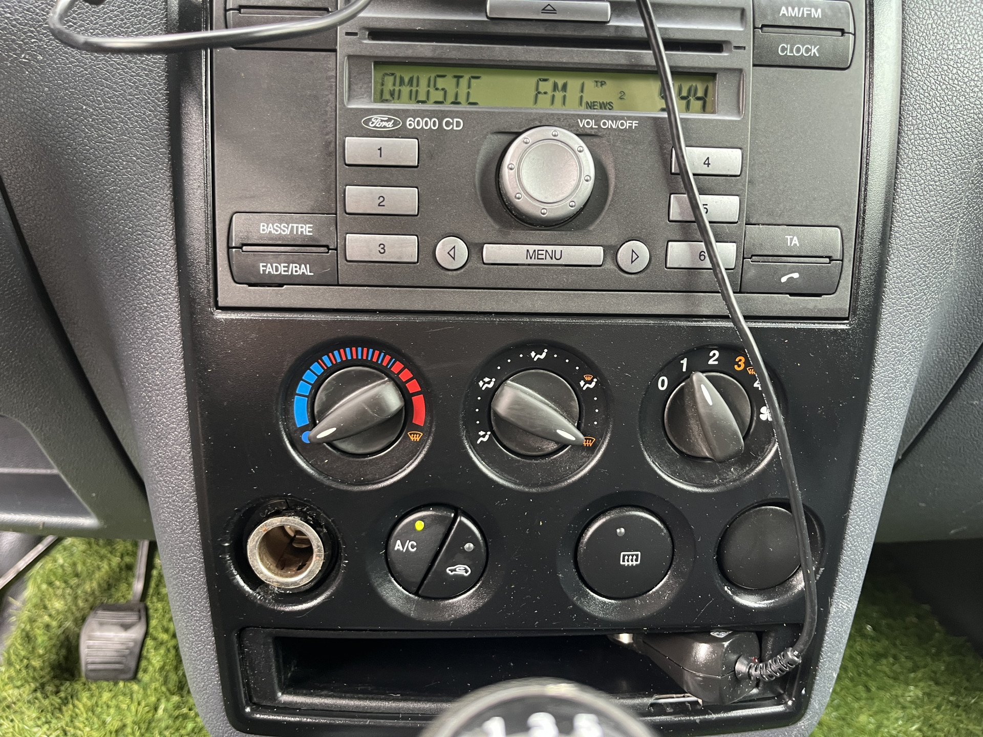 Foto van Ford Transit Connect T200s Van 1,8tdci 66