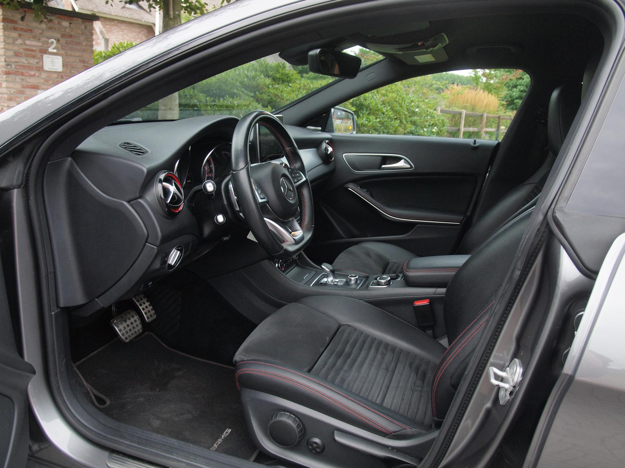 Foto van Mercedes-Benz AMG Cla 45